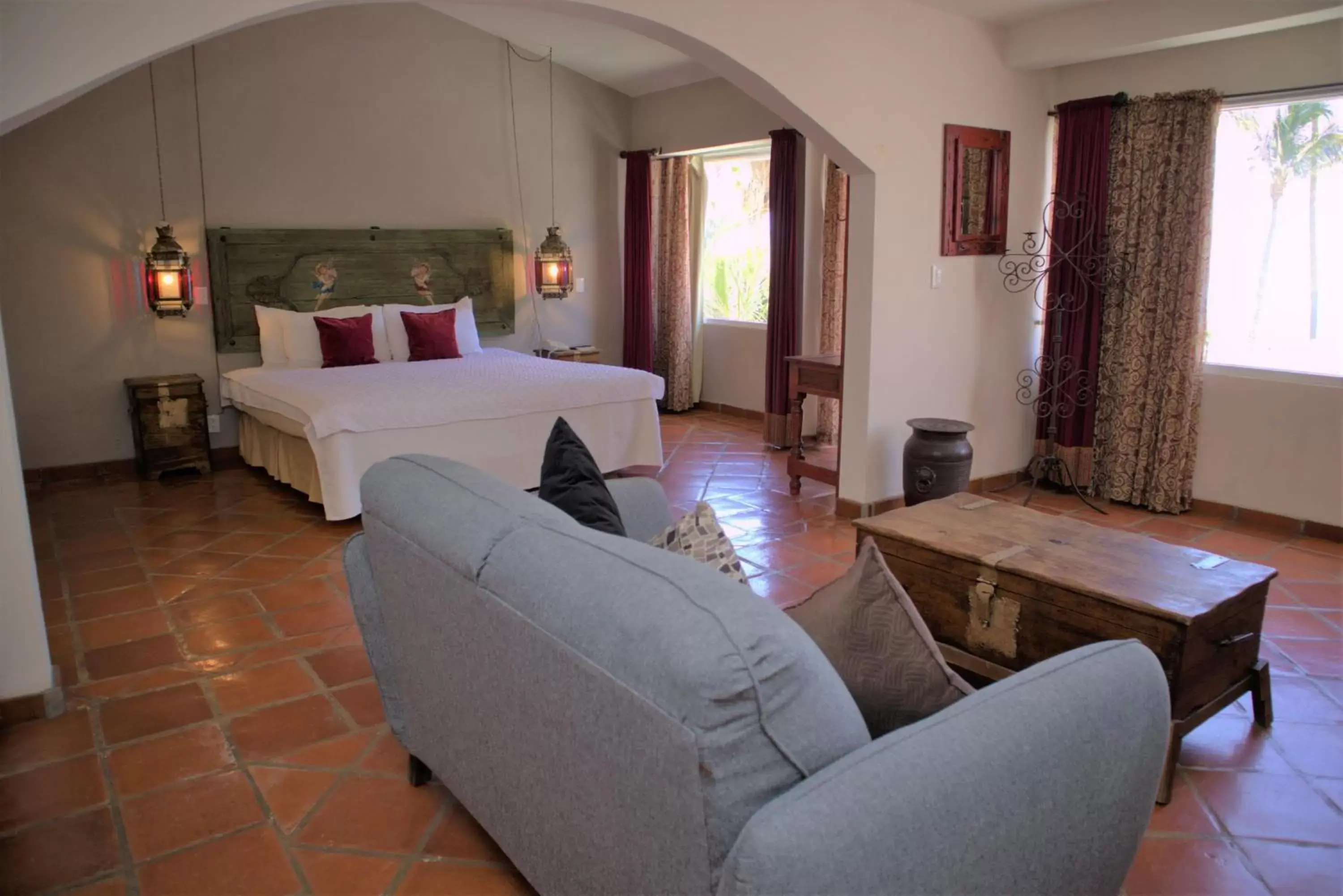 Seating Area in La Concha Beach Hotel & Club