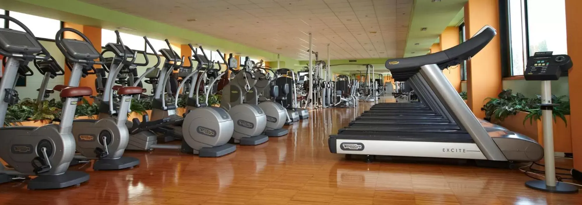 Fitness centre/facilities, Fitness Center/Facilities in GREEN GARDEN Resort - Smart Hotel