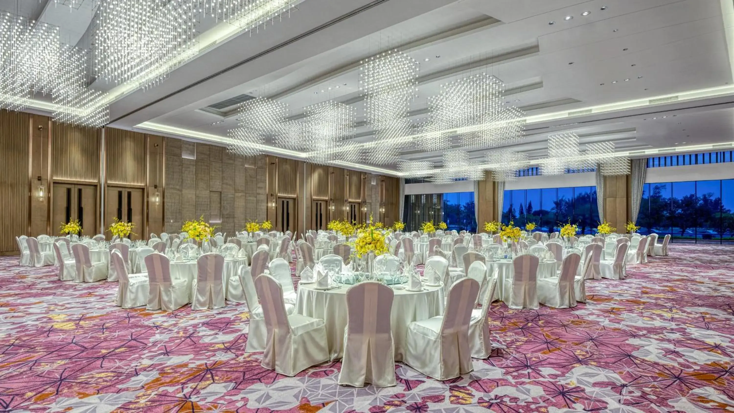 Banquet/Function facilities, Banquet Facilities in Crowne Plaza Beihai Silver Beach, an IHG Hotel