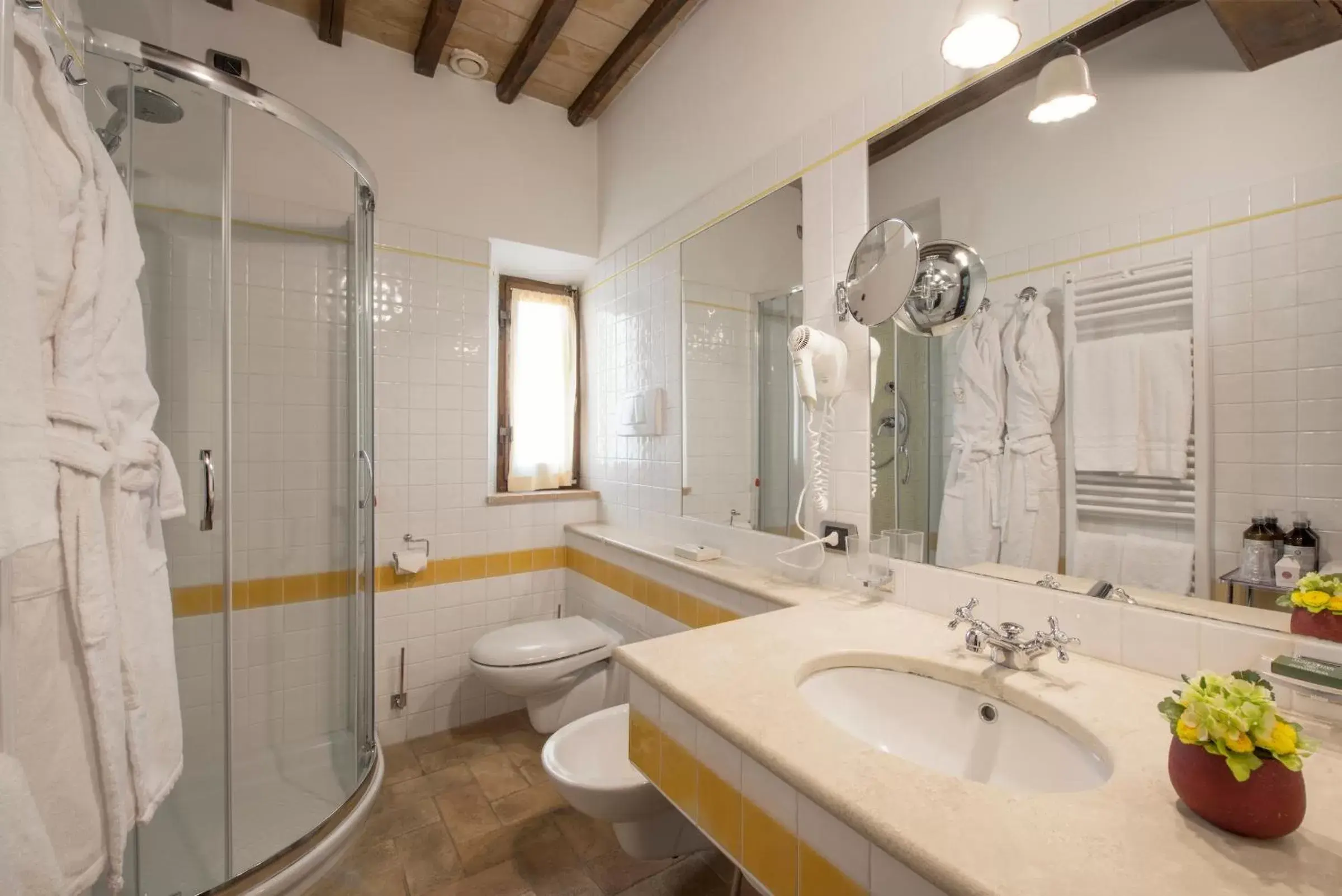 Bathroom in Relais Osteria Dell'Orcia