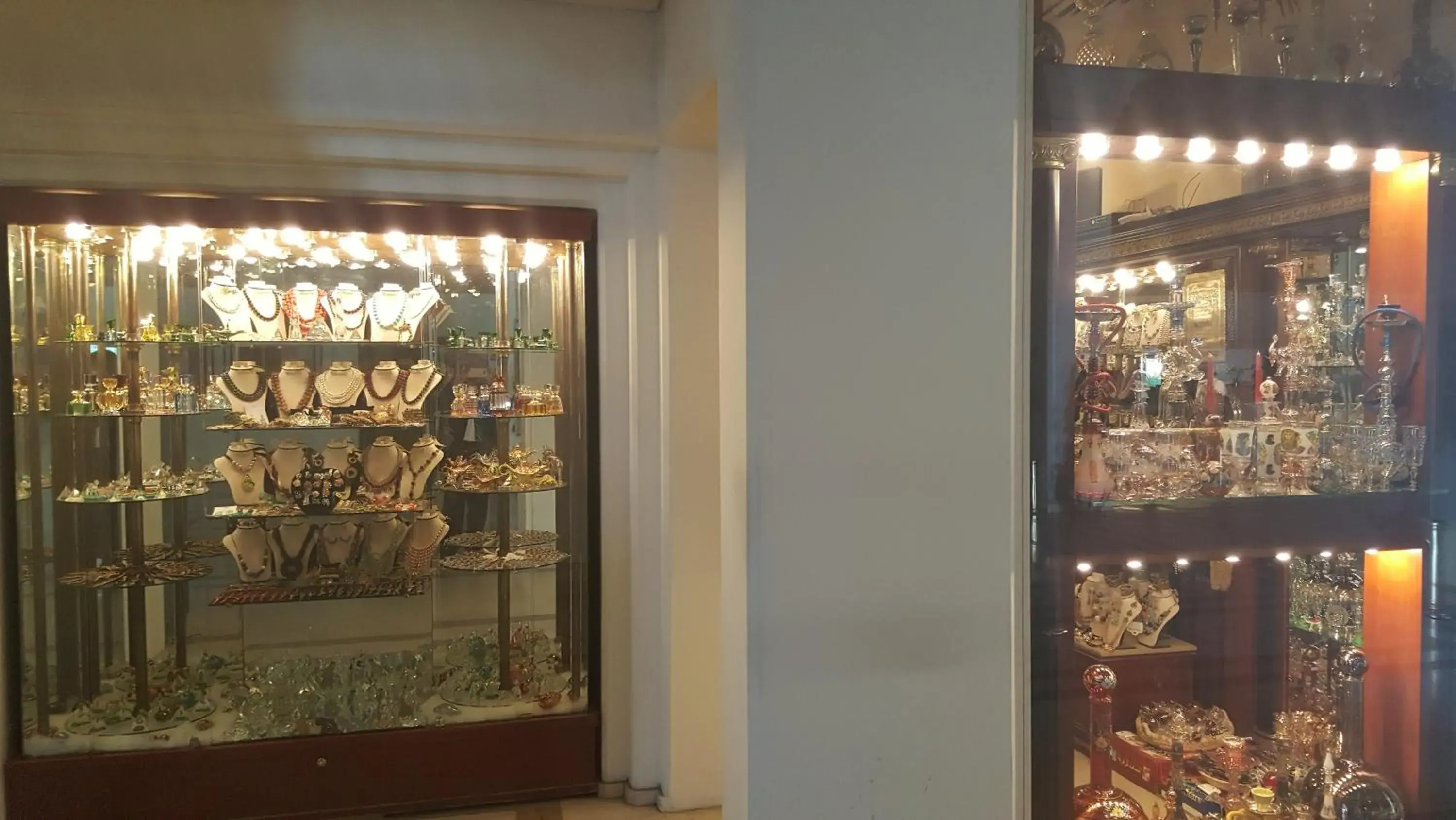 On-site shops in Pyramids Park Resort Cairo