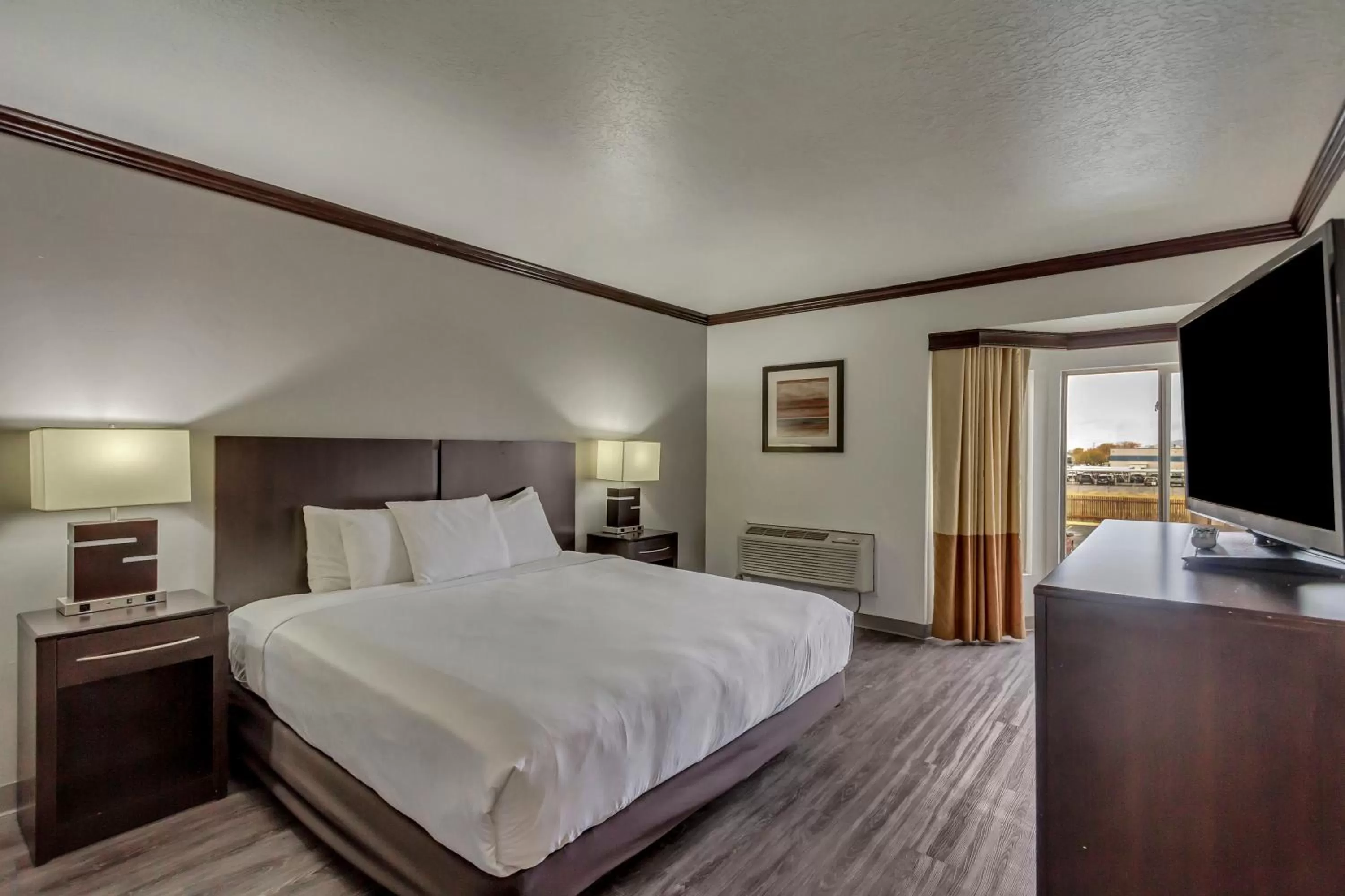 Bed in Park Inn by Radisson, Salt Lake City-Midvale