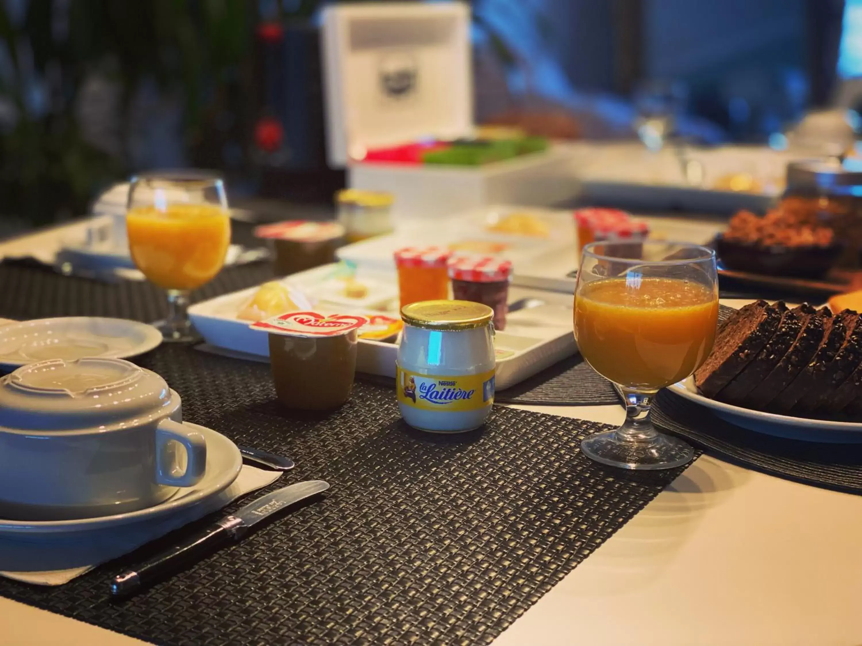 Breakfast in Chambres d'hôtes du Parc Bordelais