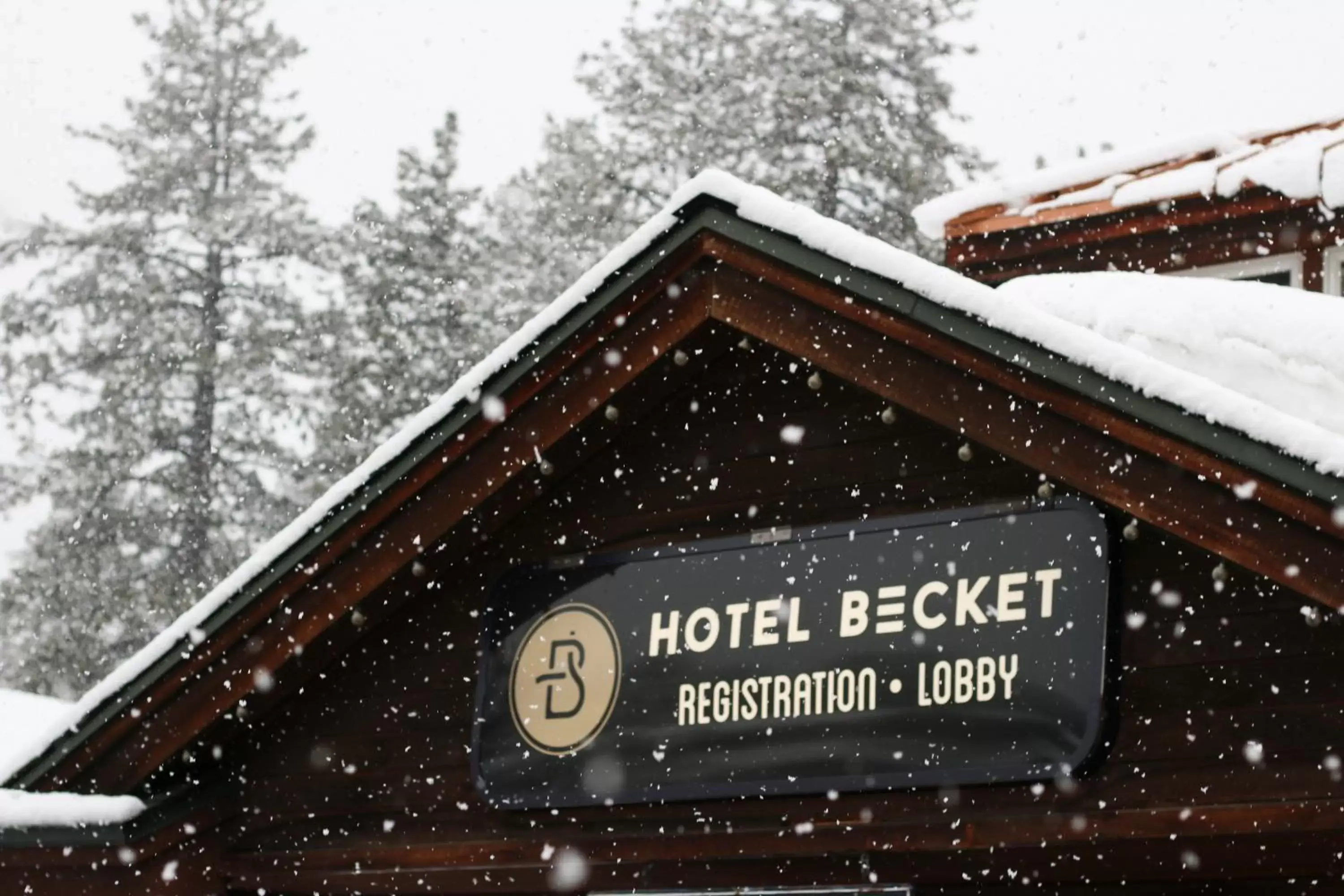 Property building, Winter in Hotel Becket