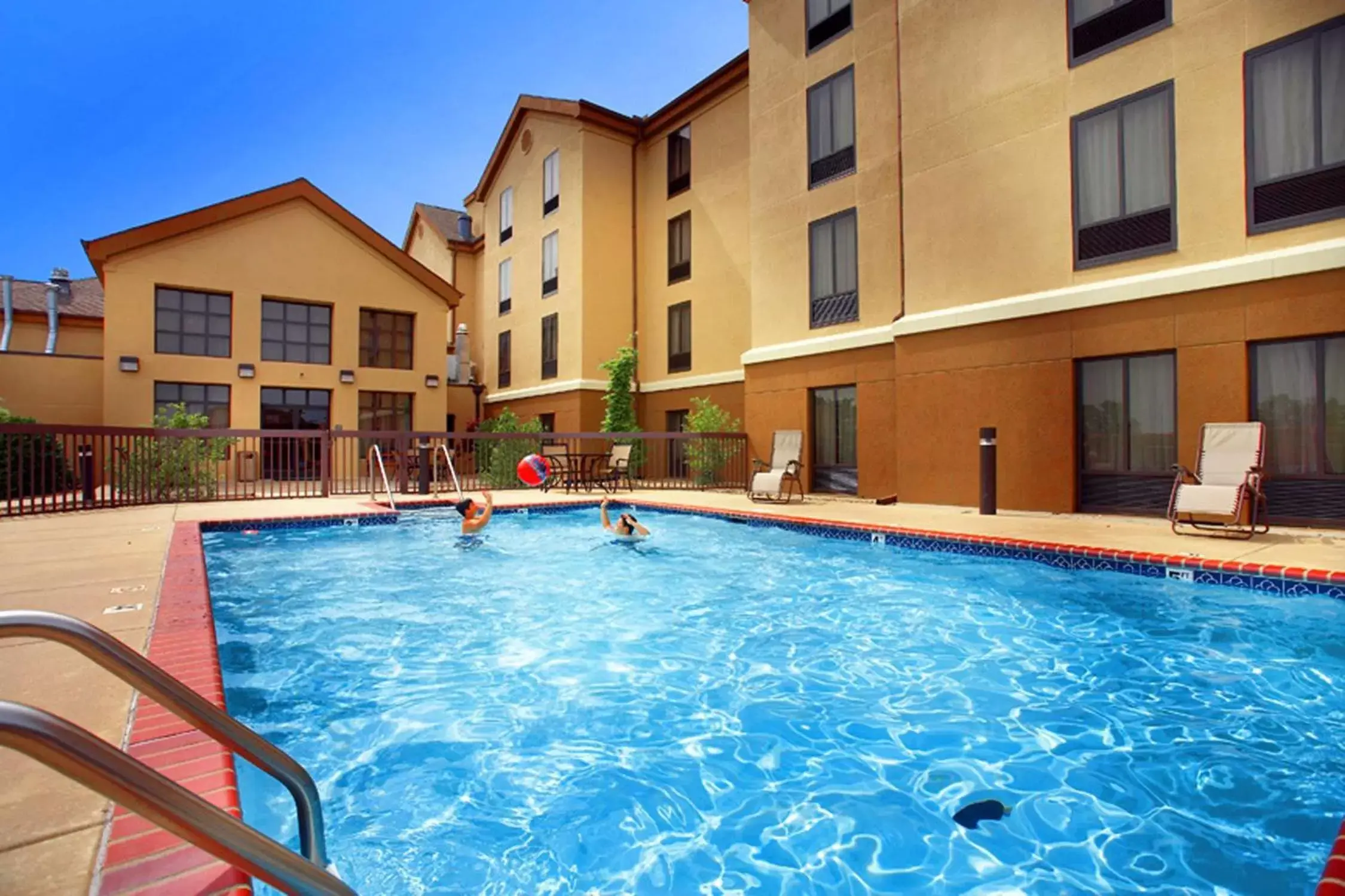 Pool view, Swimming Pool in Hampton Inn & Suites Tulsa-Woodland Hills