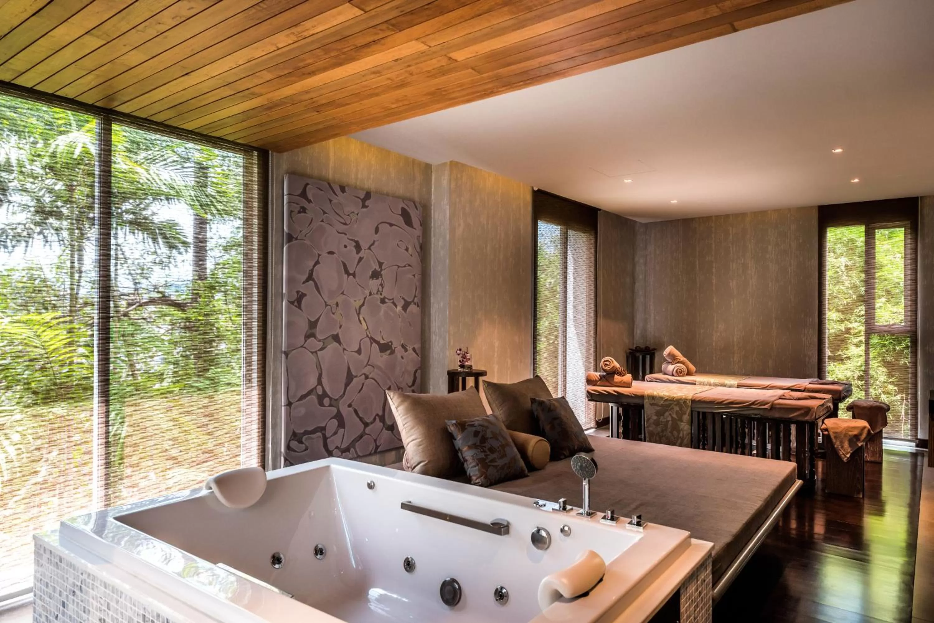 Massage in Wyndham Sea Pearl Resort, Phuket