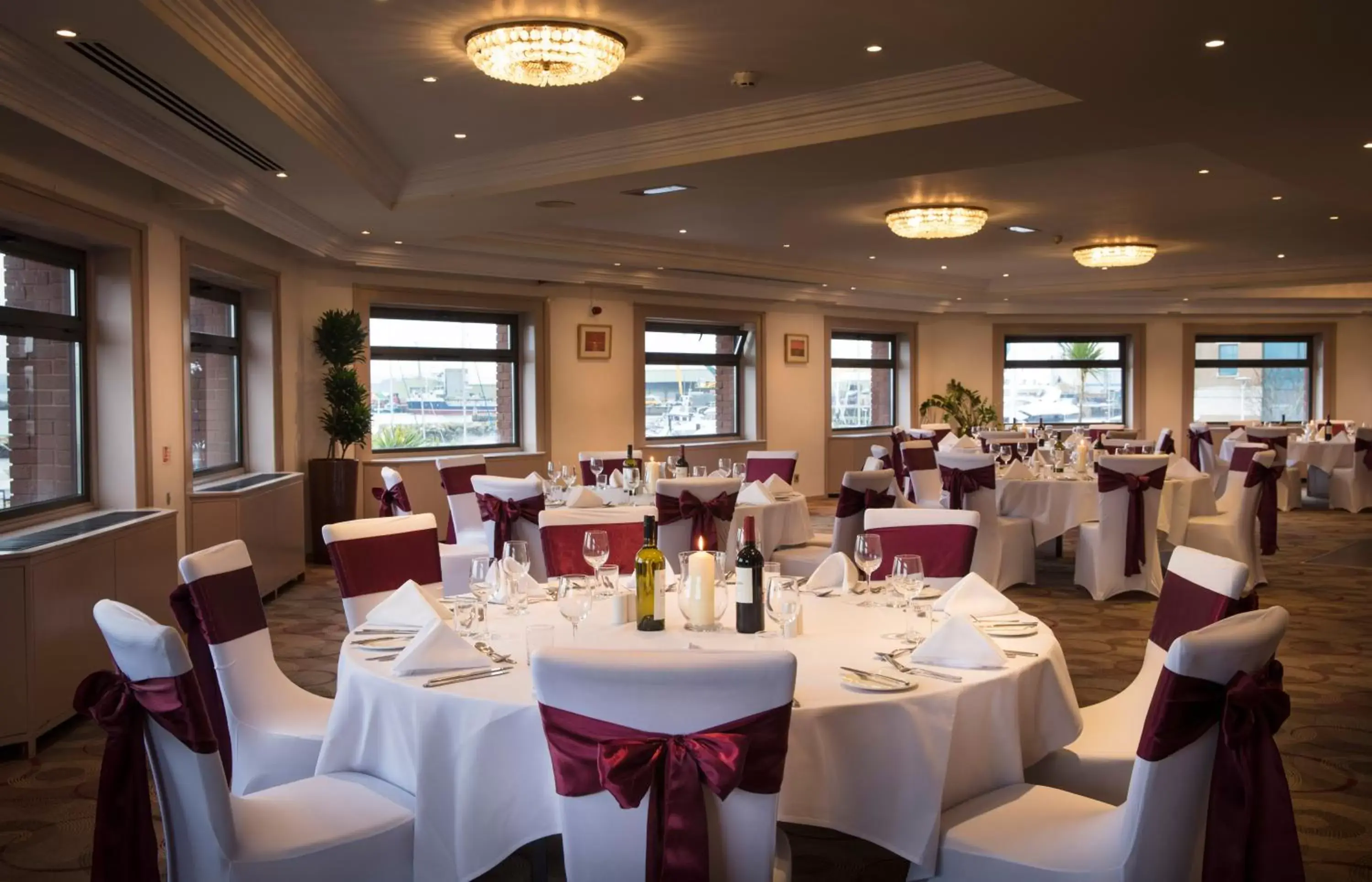 Banquet/Function facilities, Restaurant/Places to Eat in Poole Quay Hotel