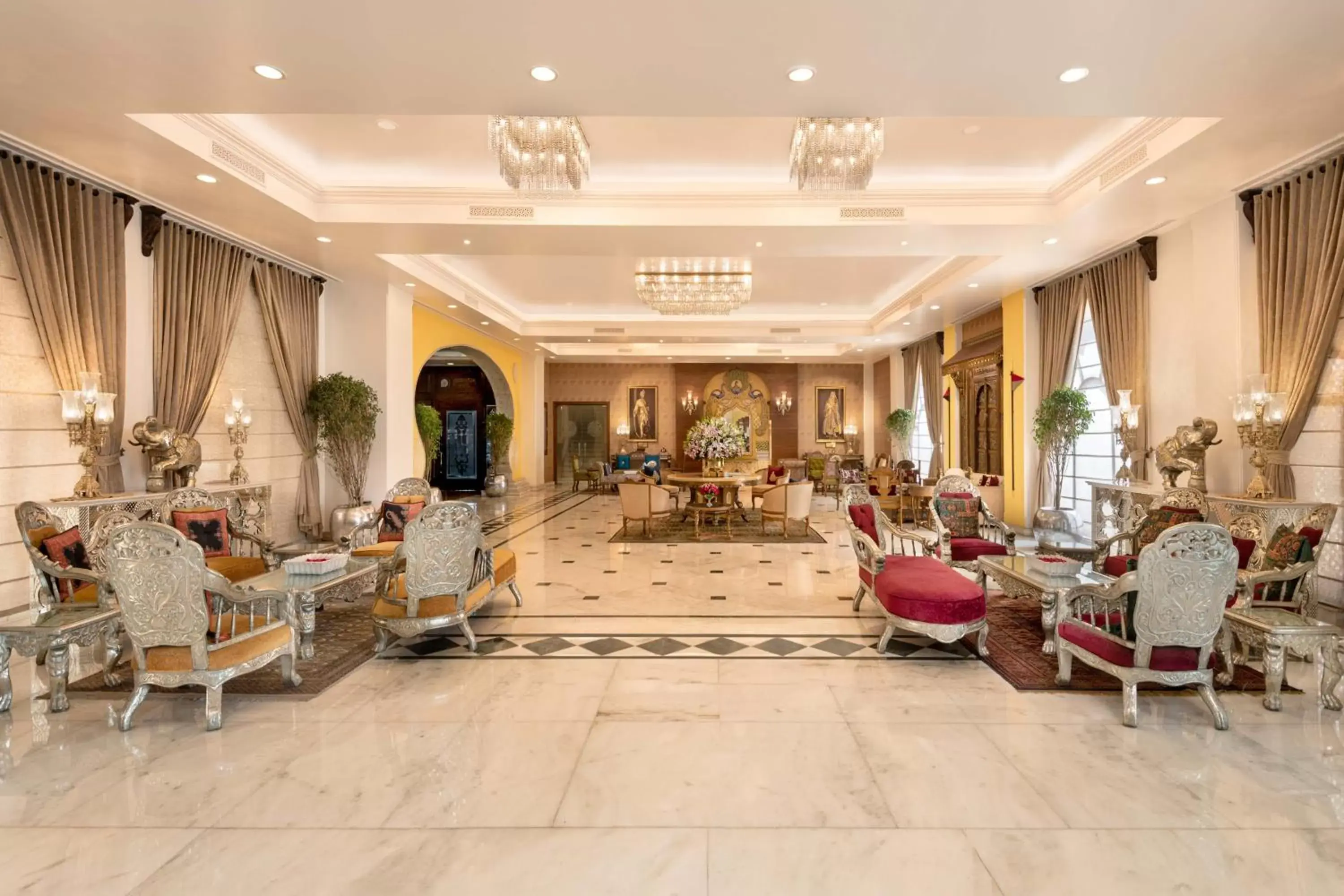 Lobby or reception in Noormahal Palace Hotel