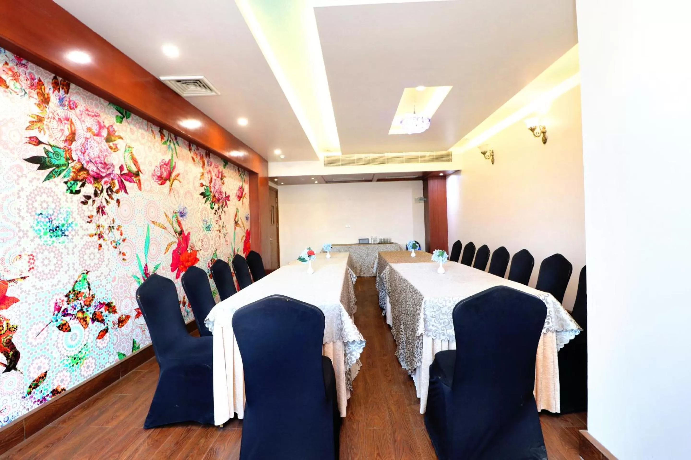 Meeting/conference room in Hotel Leela Grande