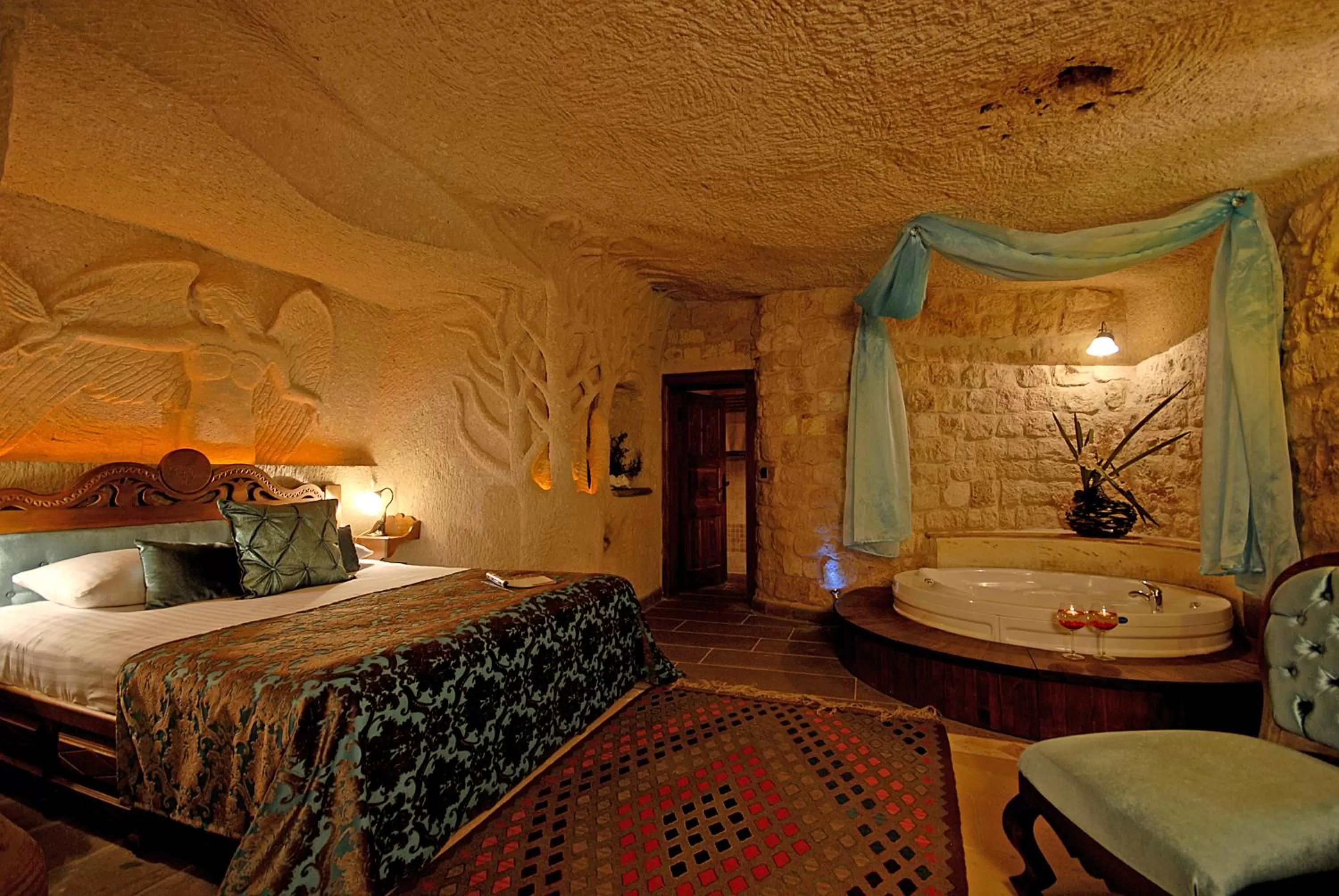 Photo of the whole room, Bed in Miras Hotel