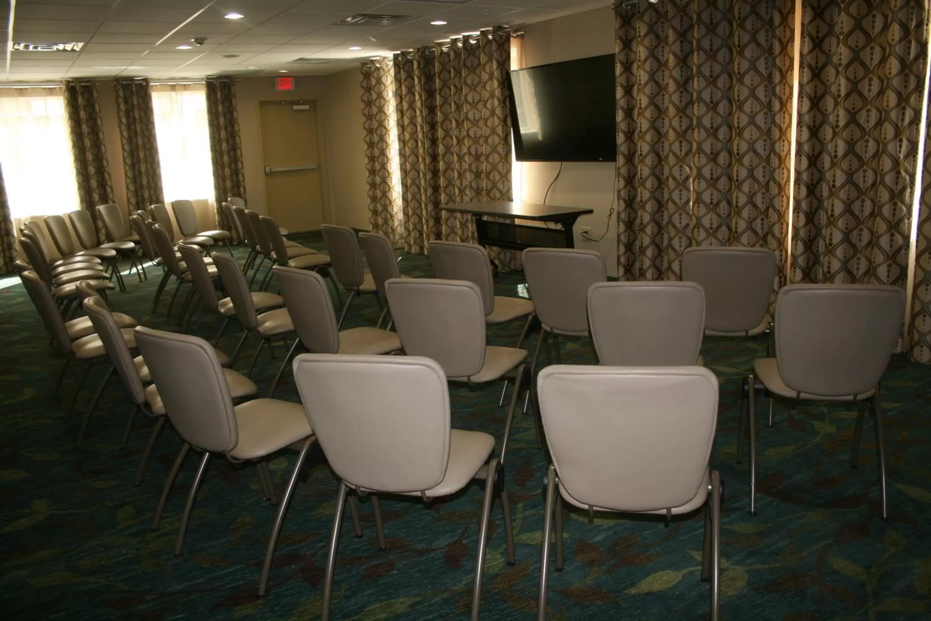 Meeting/conference room in Candlewood Suites College Station, an IHG Hotel