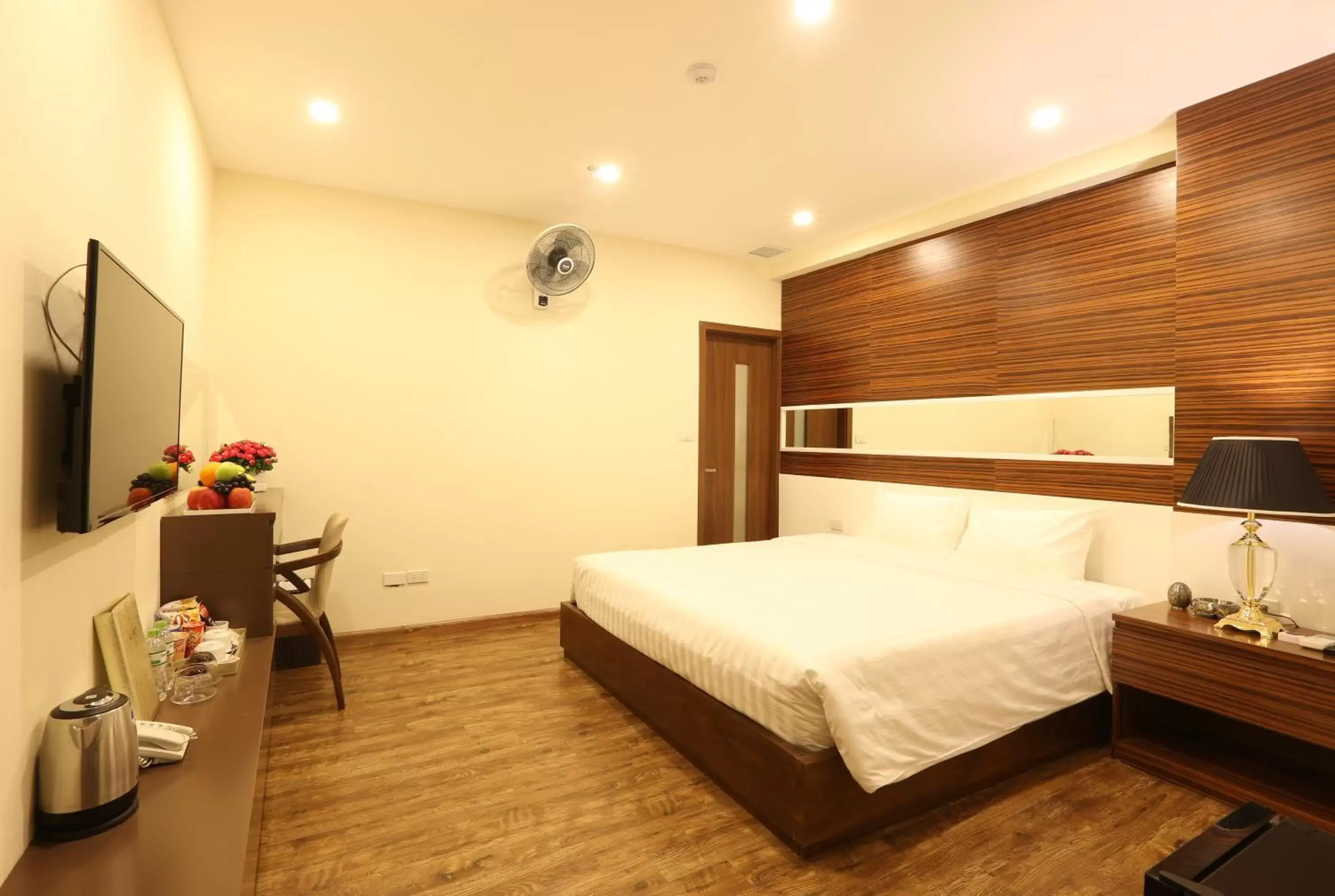 Bedroom, Bed in Au Viet Hotel