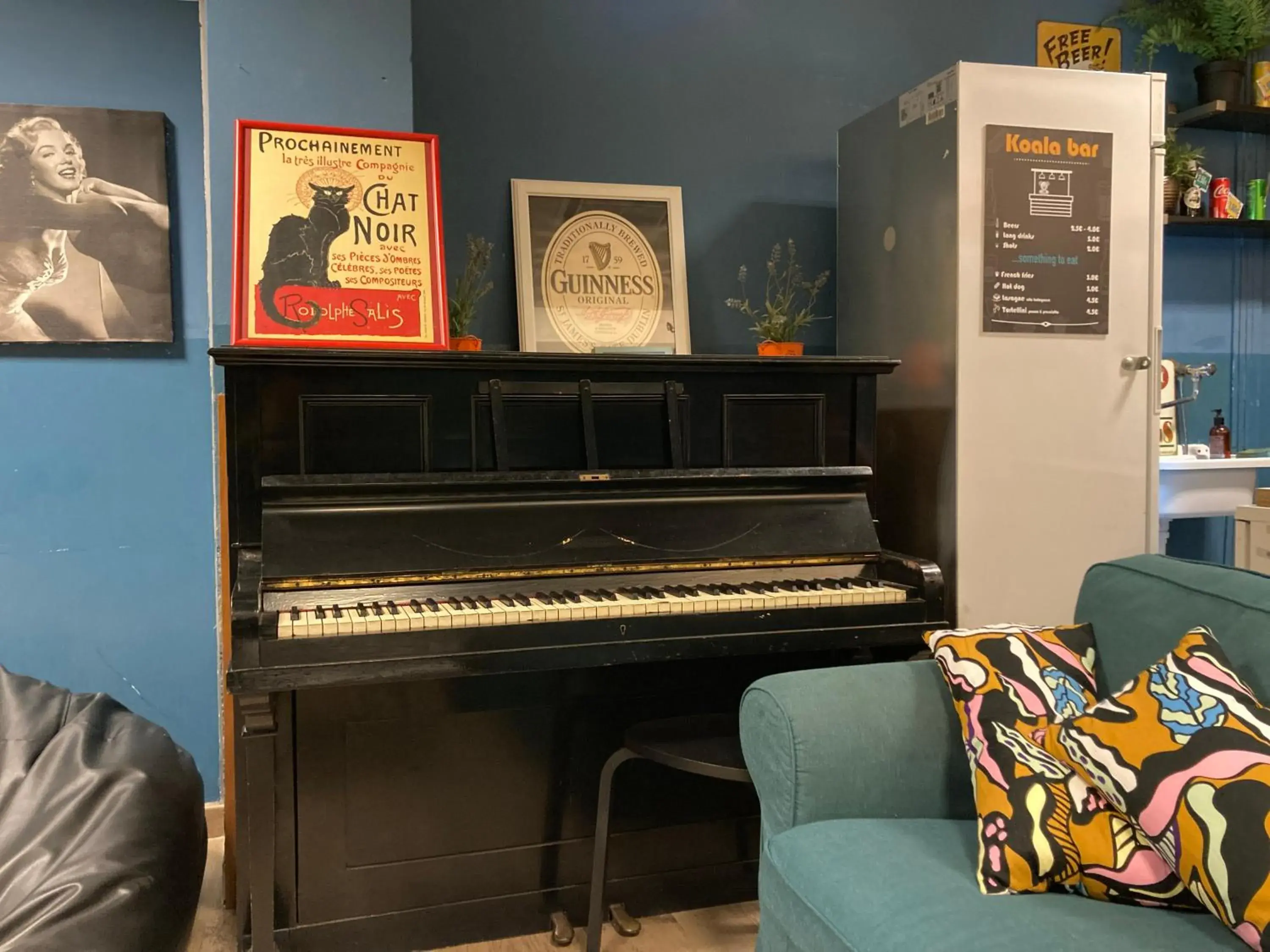 Living room in Koala Hostel