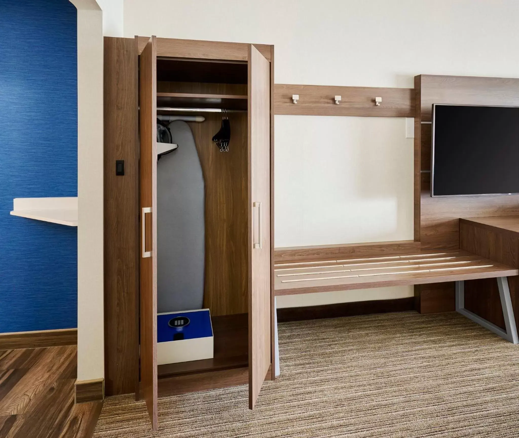 Photo of the whole room in Holiday Inn Express & Suites - Brantford, an IHG Hotel