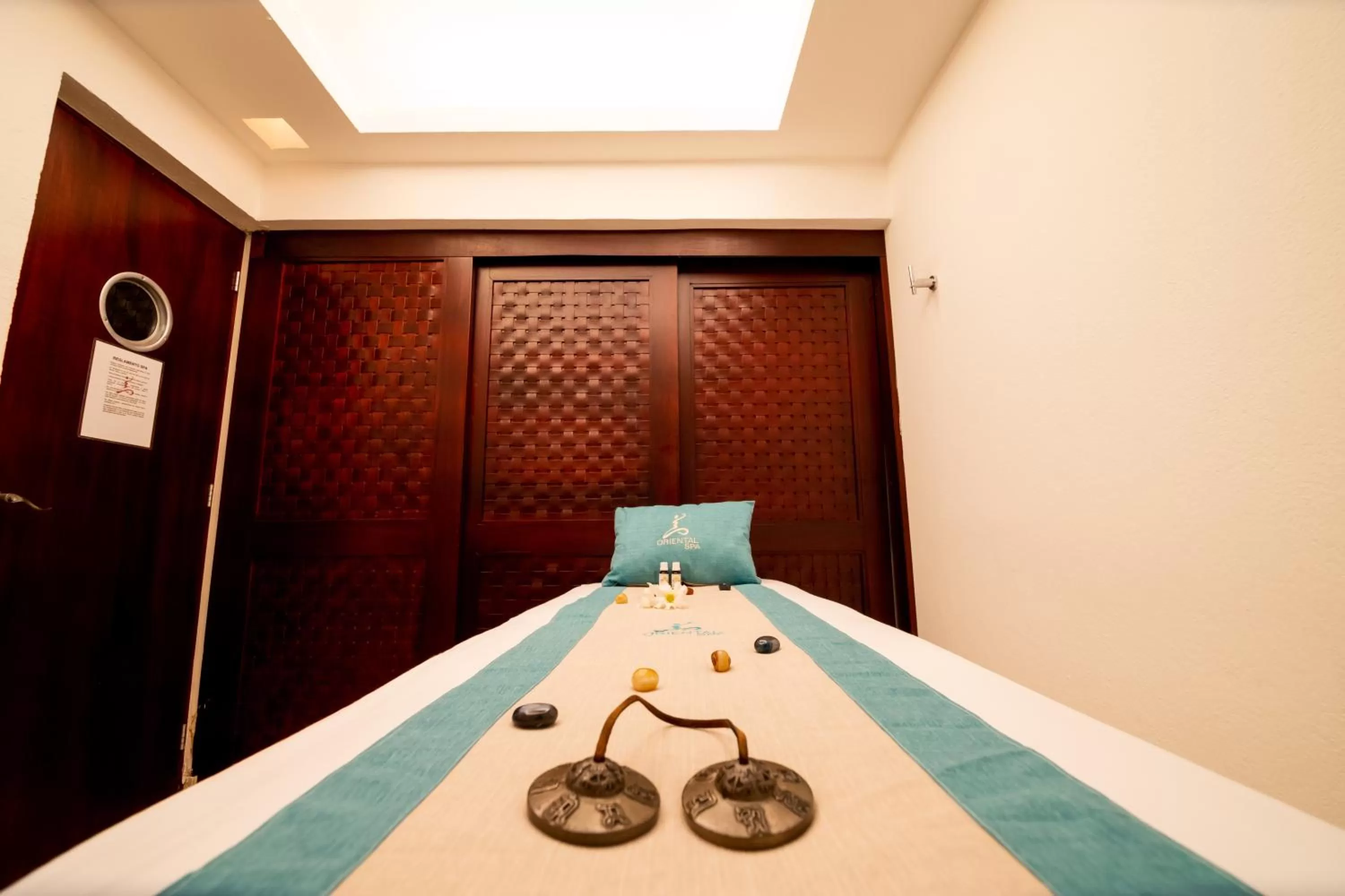 Spa and wellness centre/facilities, Bed in Emporio Acapulco