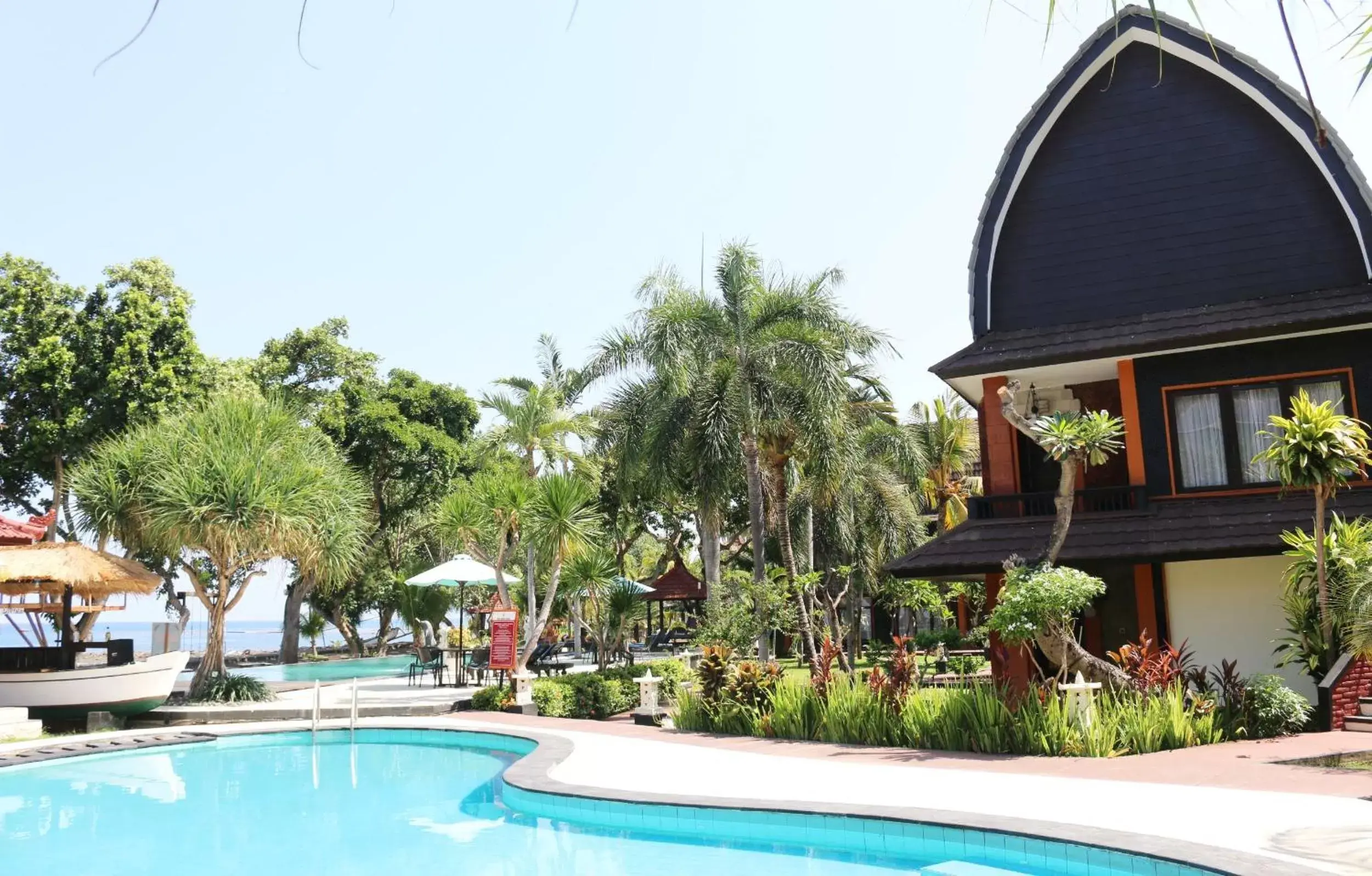 Pool view, Swimming Pool in Puri Saron Hotel Baruna Beach Lovina
