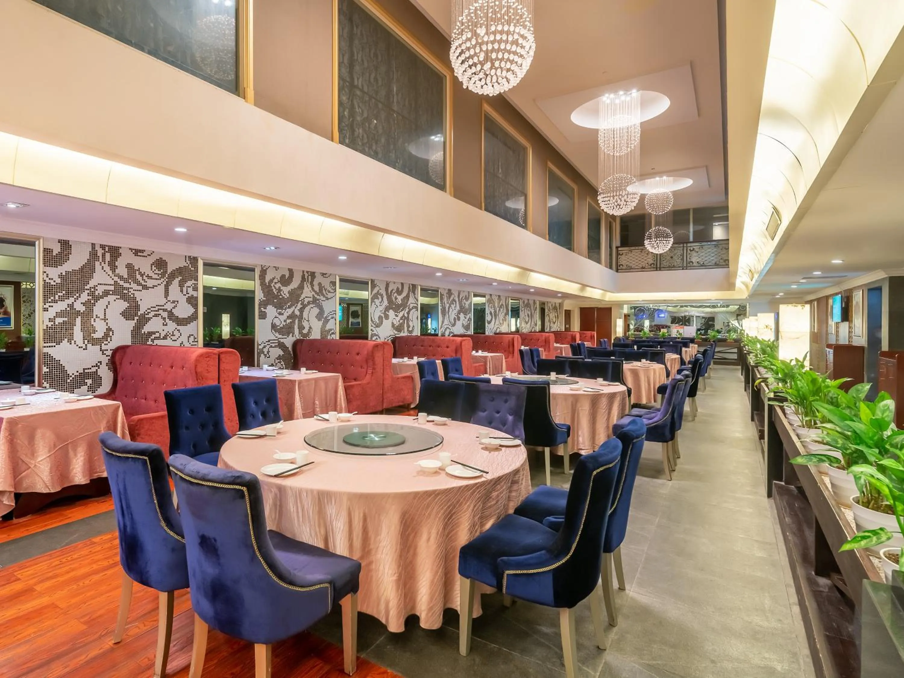 Restaurant/places to eat in Wyndham Shanghai Hongqiao-Near NECC