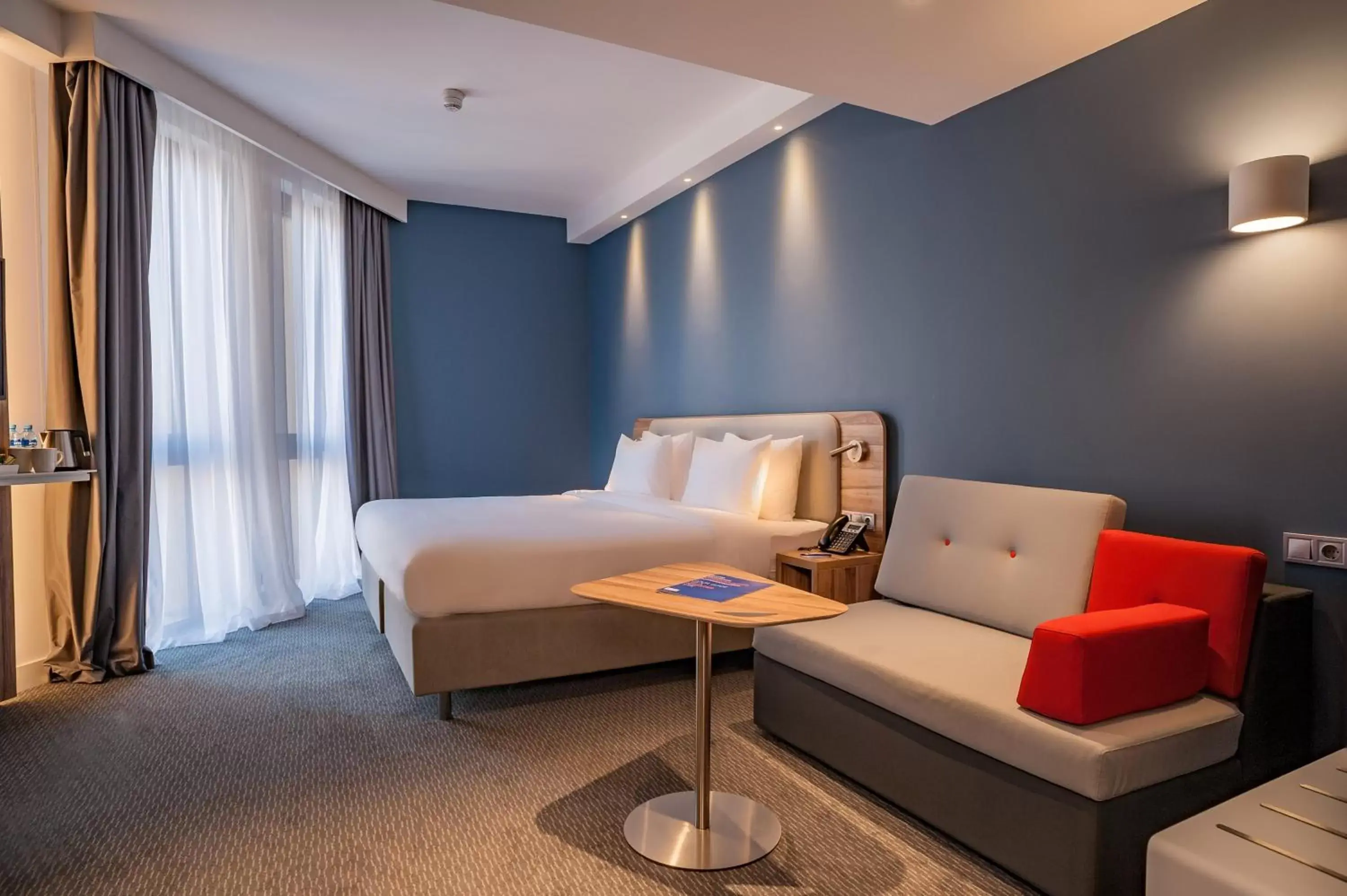 Photo of the whole room, Bed in Holiday Inn Express Tbilisi Avlabari, an IHG Hotel