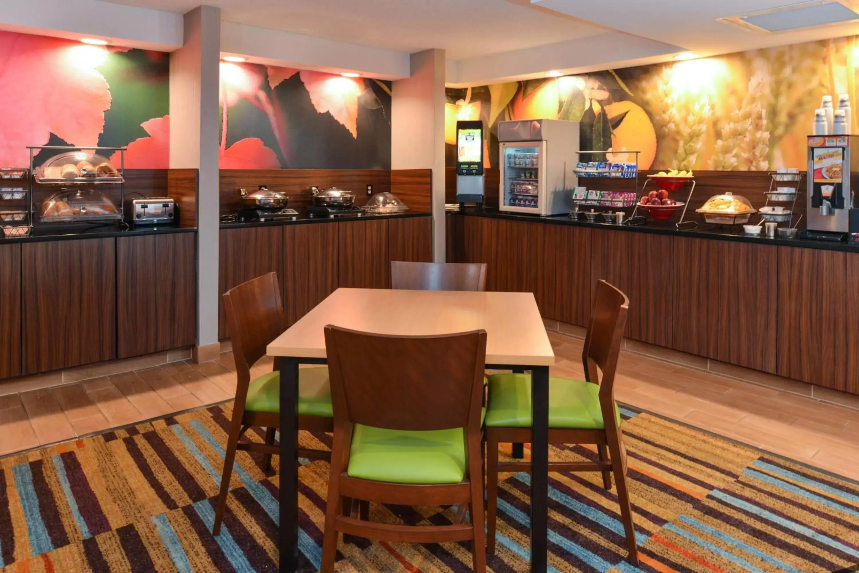 Breakfast, Restaurant/Places to Eat in Fairfield Inn & Suites by Marriott Lexington Georgetown/College Inn