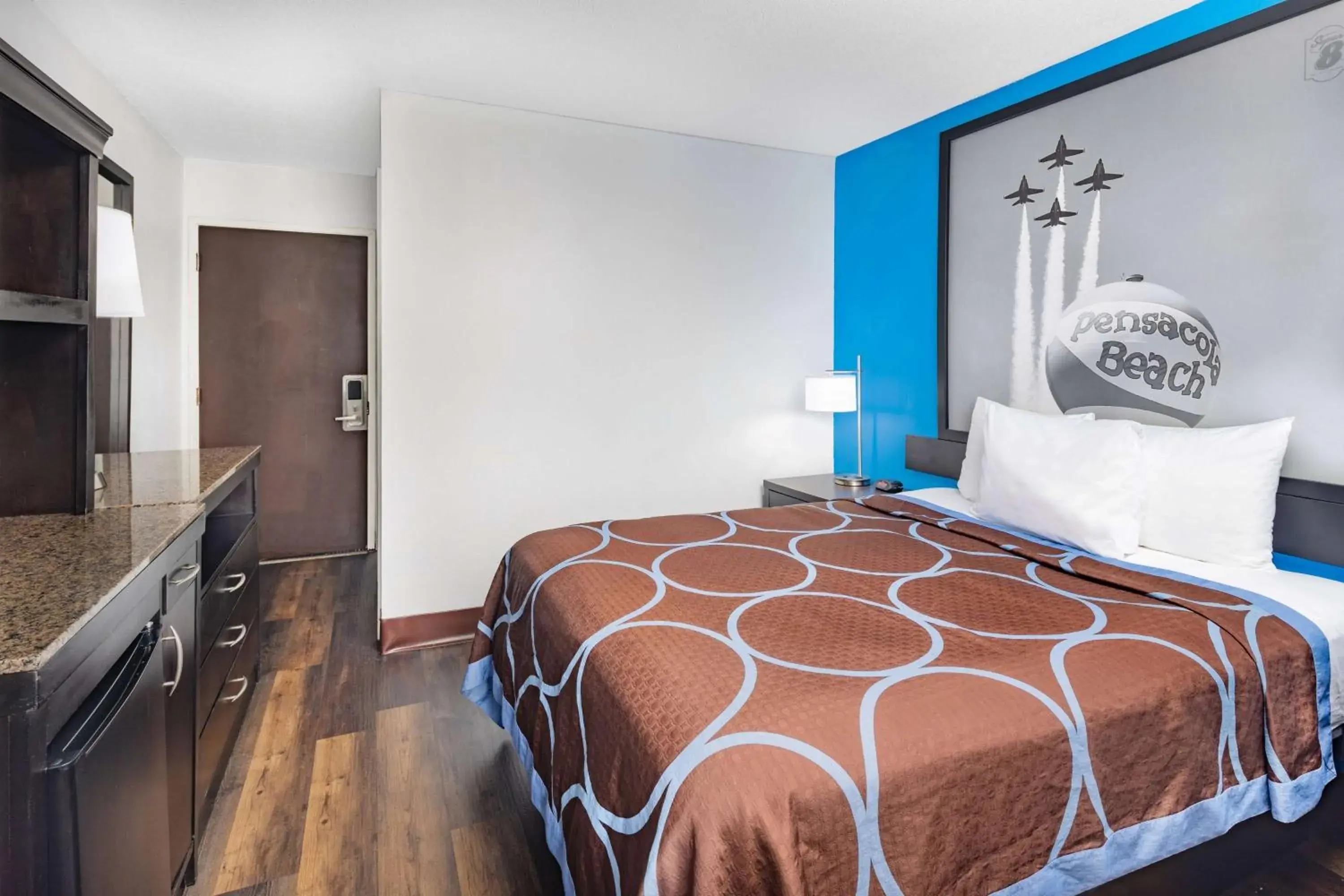 Photo of the whole room, Bed in Super 8 by Wyndham Pensacola Photo of the whole room, Bed in Super 8 by Wyndham Pensacola