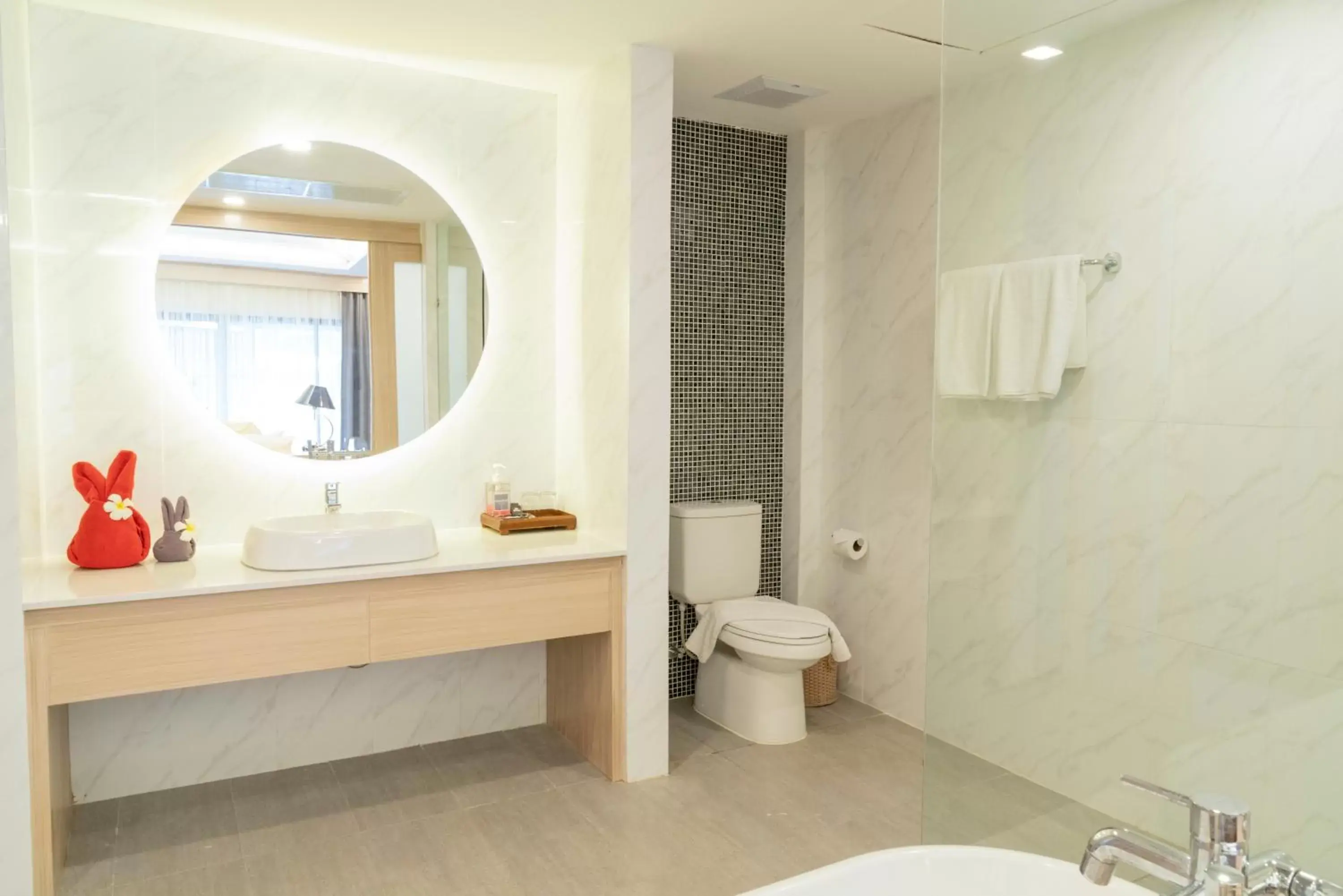 Bathroom in Grand Jomtien Palace Hotel - SHA Extra Plus