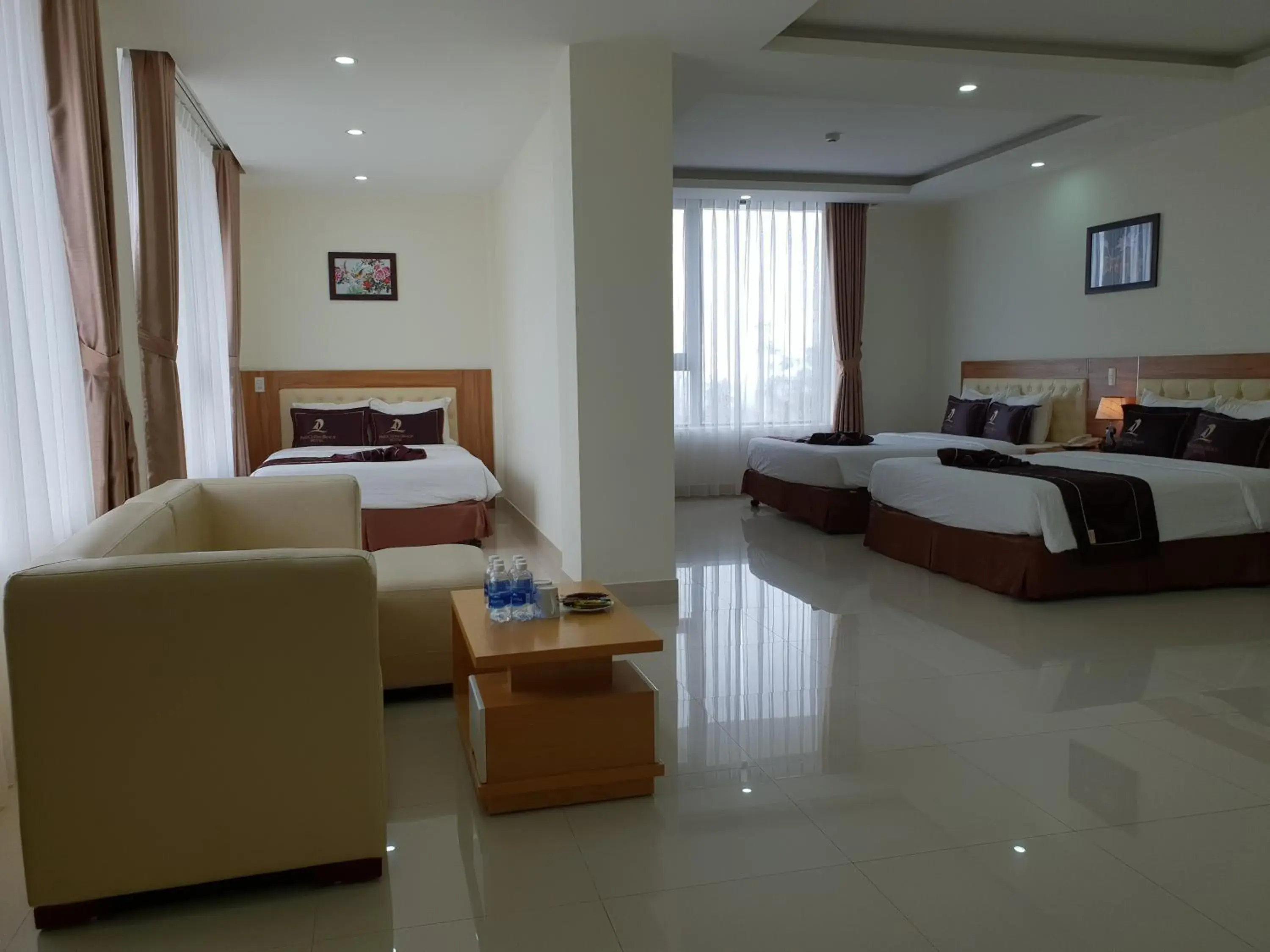 Living room in Phu Cuong Beach Hotel