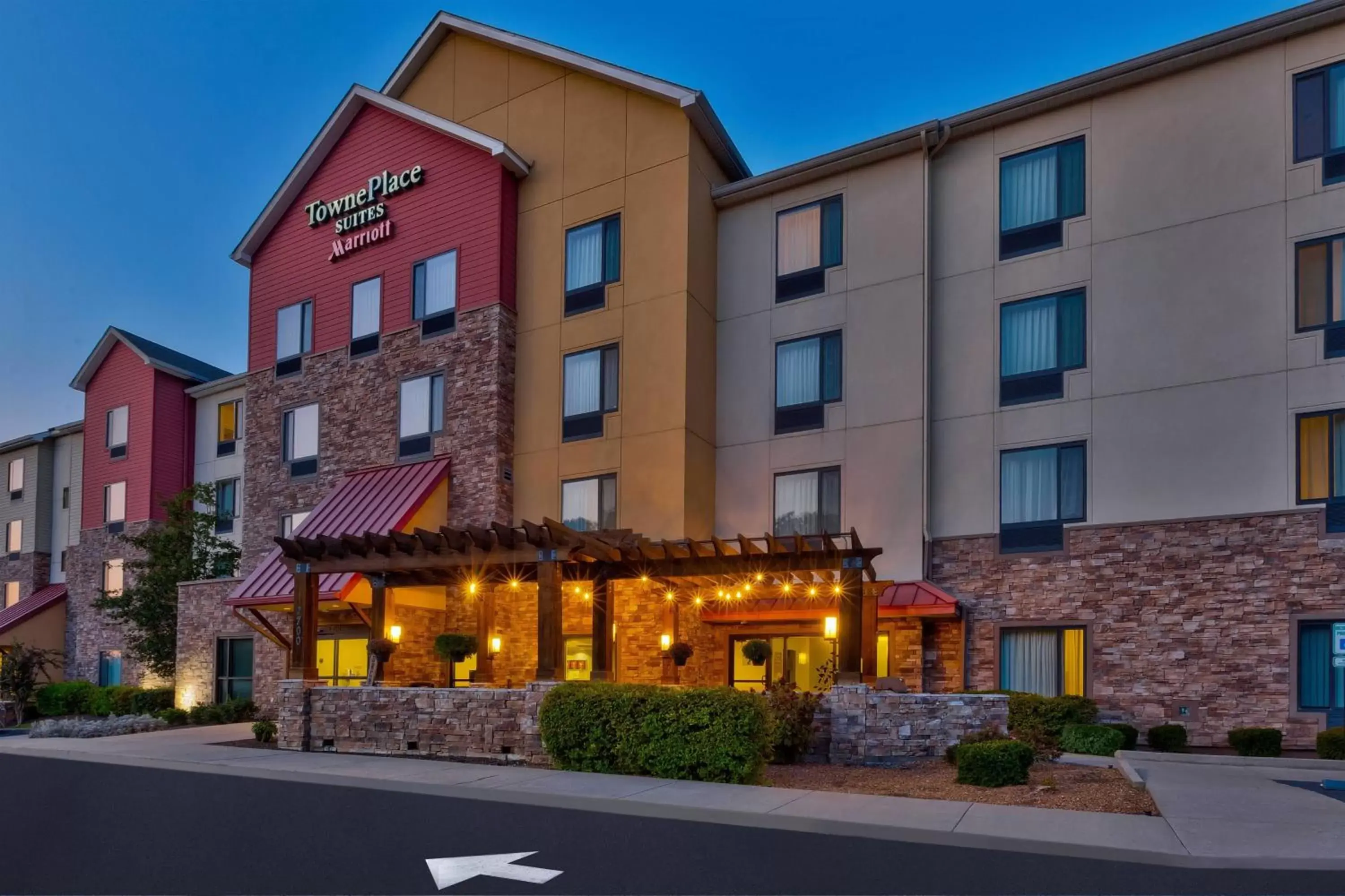 Property Building in TownePlace Suites by Marriott Nashville Airport