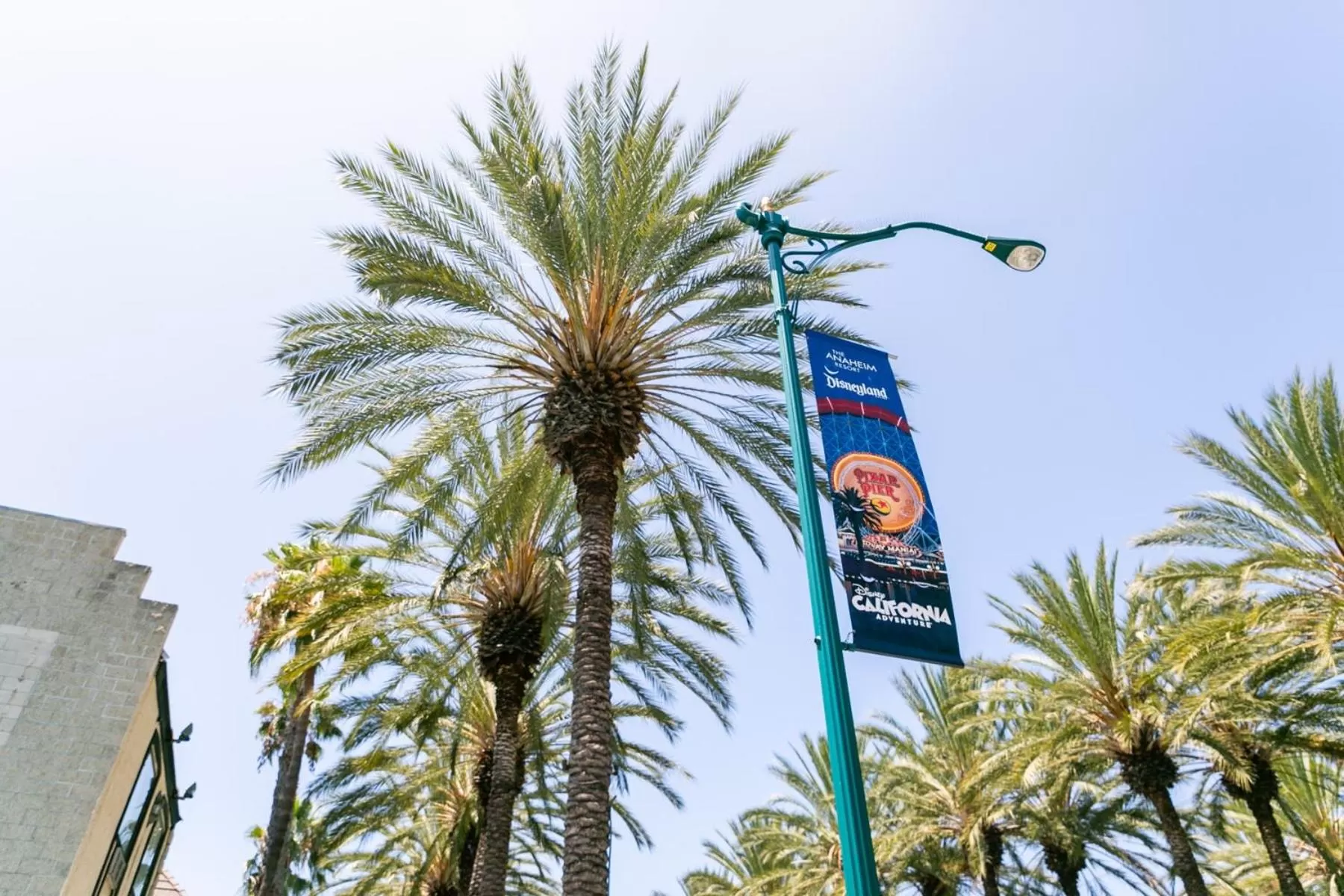 Facade/entrance in Anaheim Discovery Inn and Suites