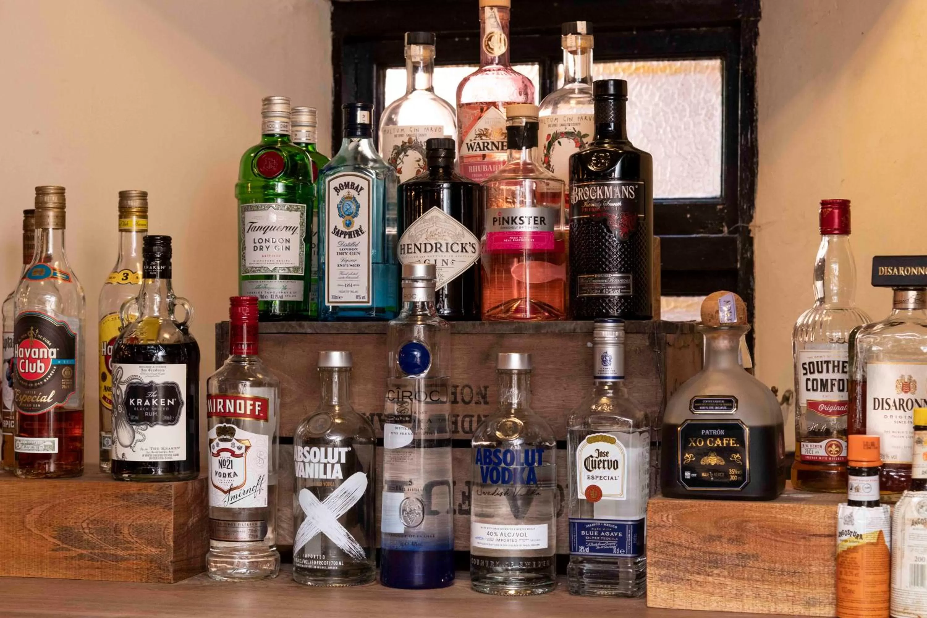 Restaurant/places to eat, Drinks in Wisteria Hotel