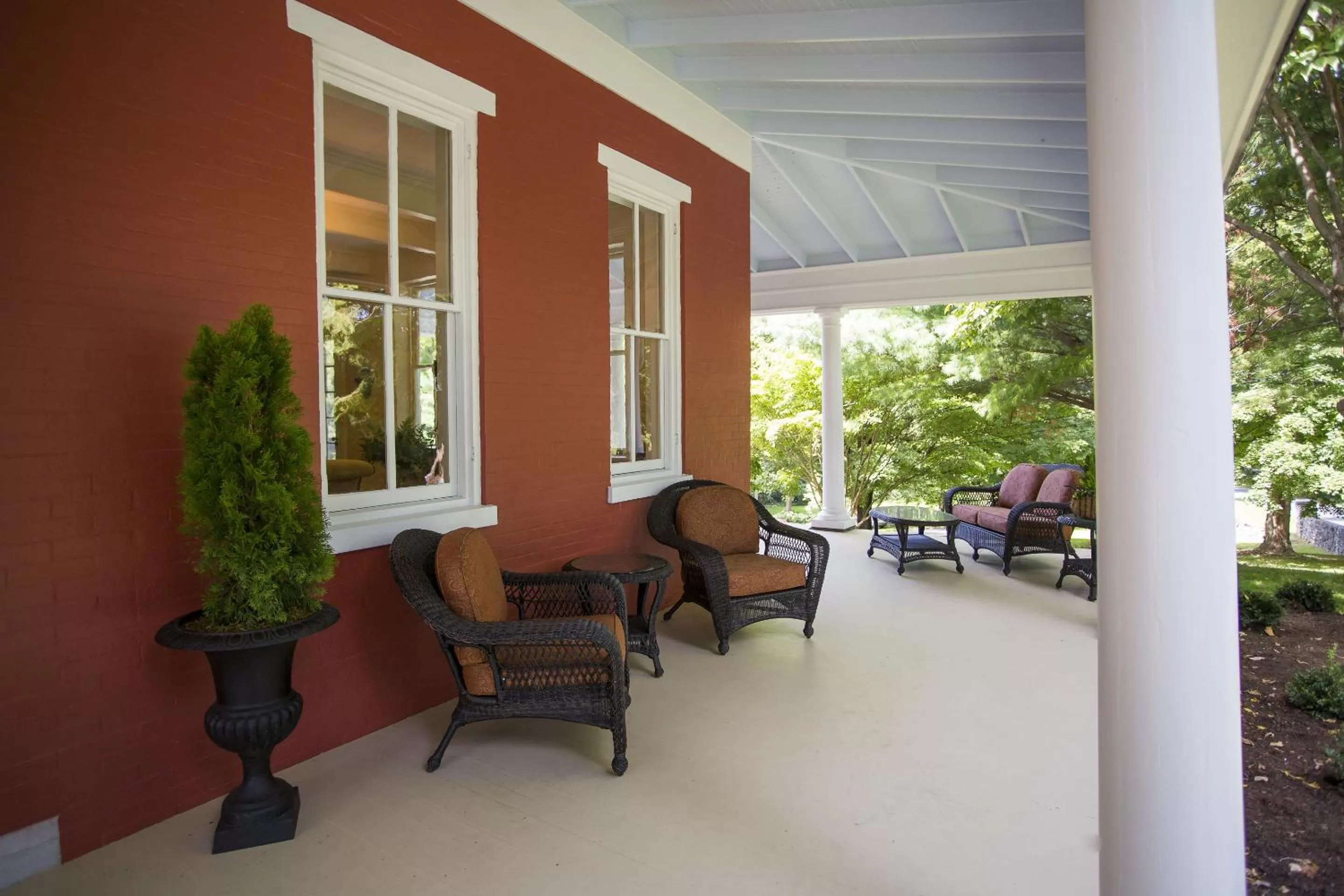 Property building, Seating Area in The Hollinger House