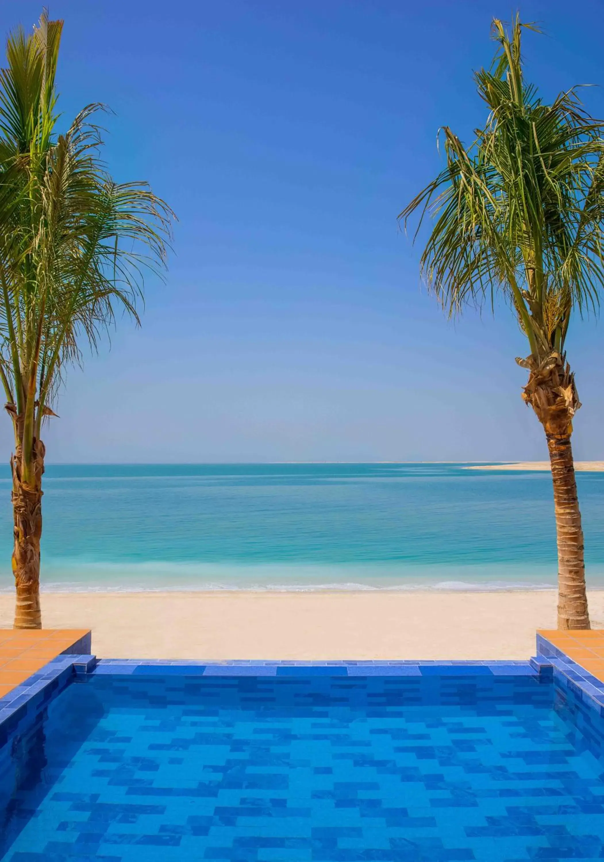 Beach, Swimming Pool in Anantara World Islands Dubai Resort