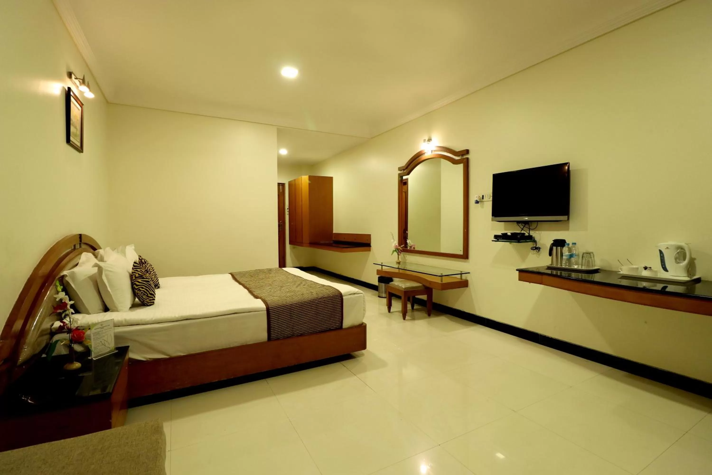 Property building, Bed in Hotel AGC