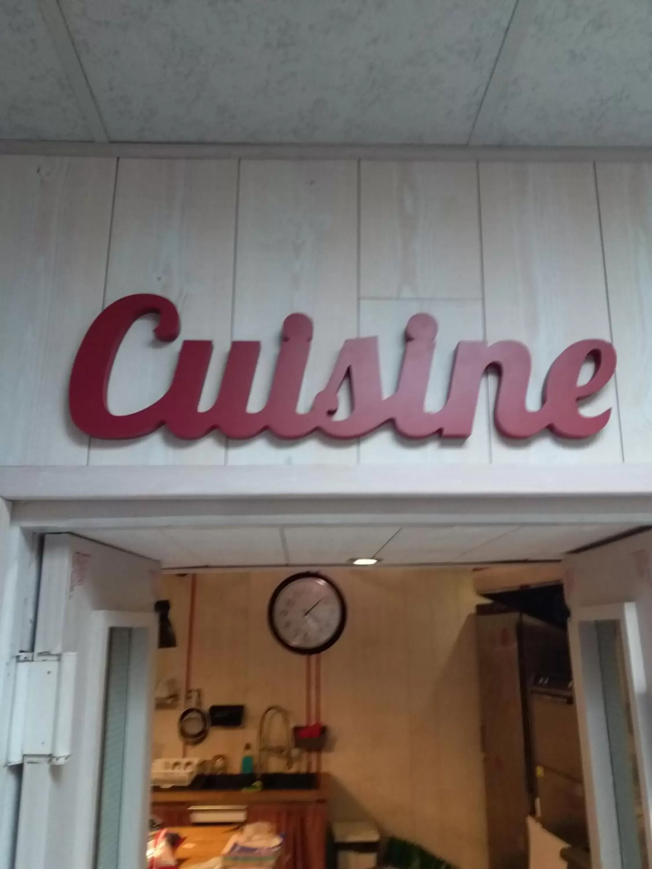 Communal kitchen in Le Patio de Luchon