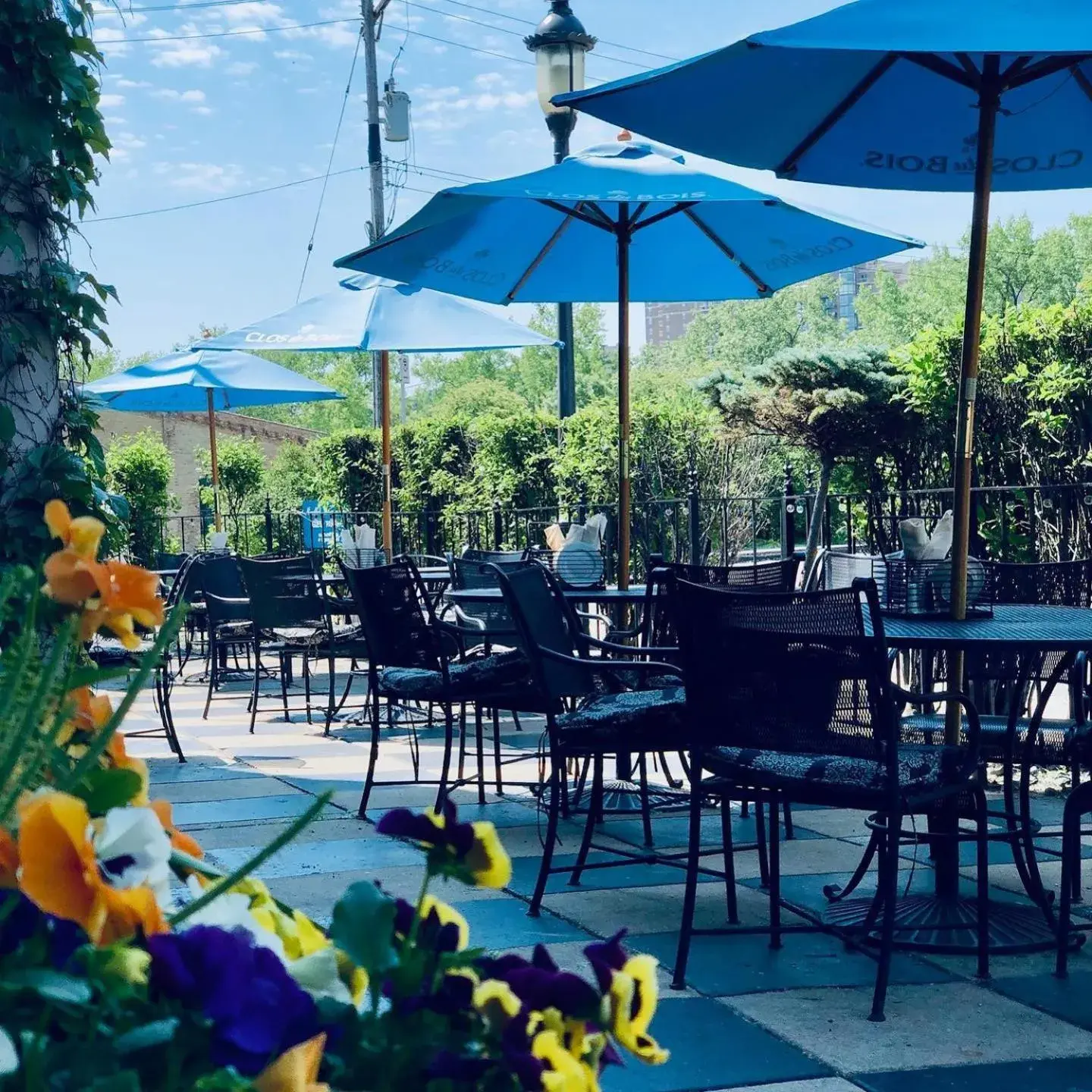 Patio, Restaurant/Places to Eat in Nicollet Island Inn