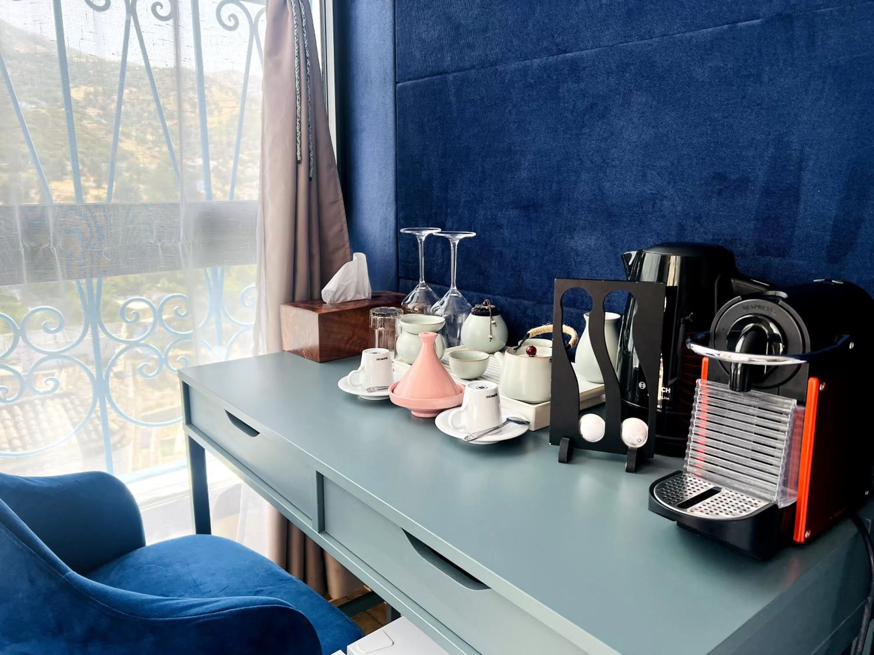 Coffee/tea facilities in VANCII Hotel