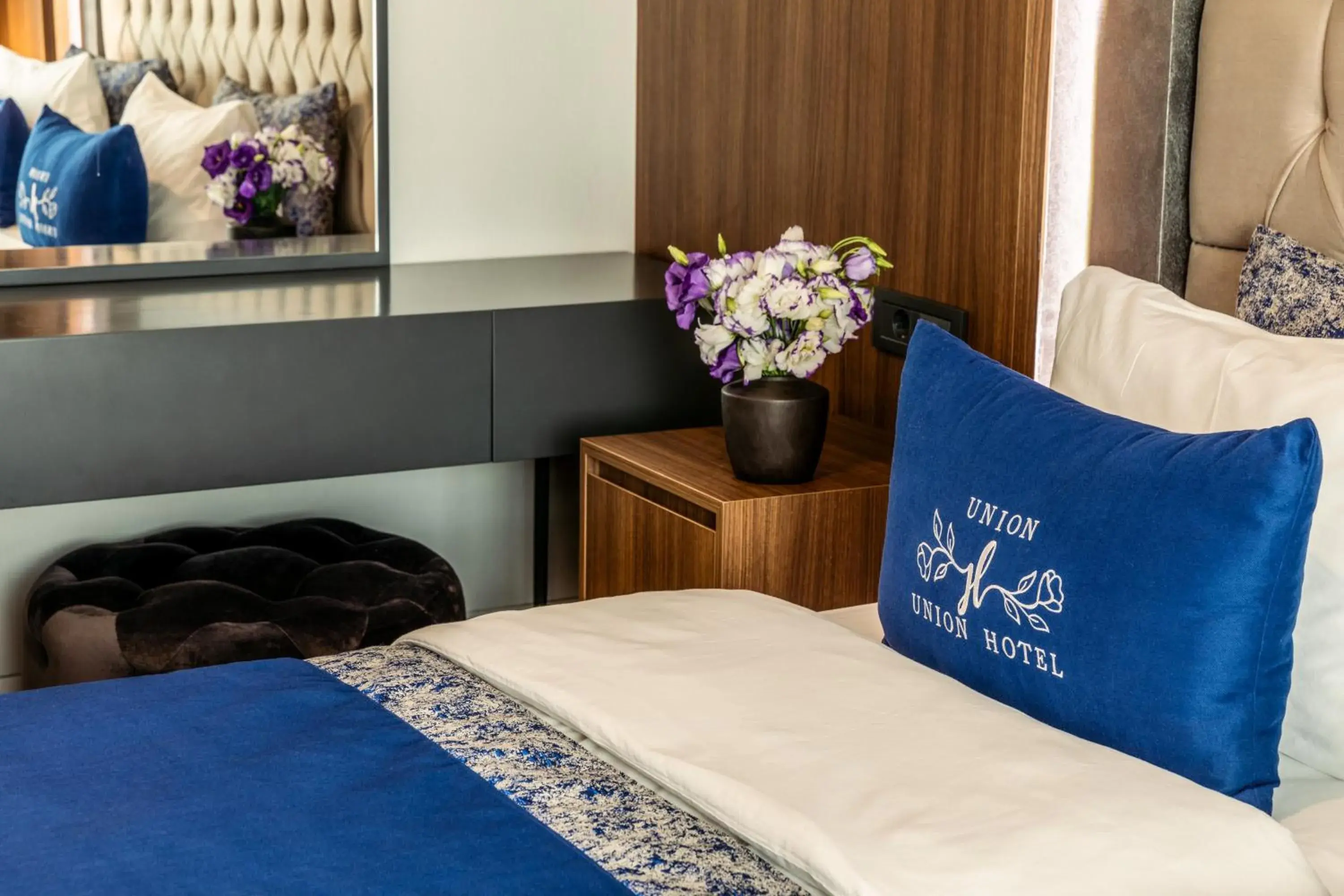 Massage, Bed in Union Hotel Port