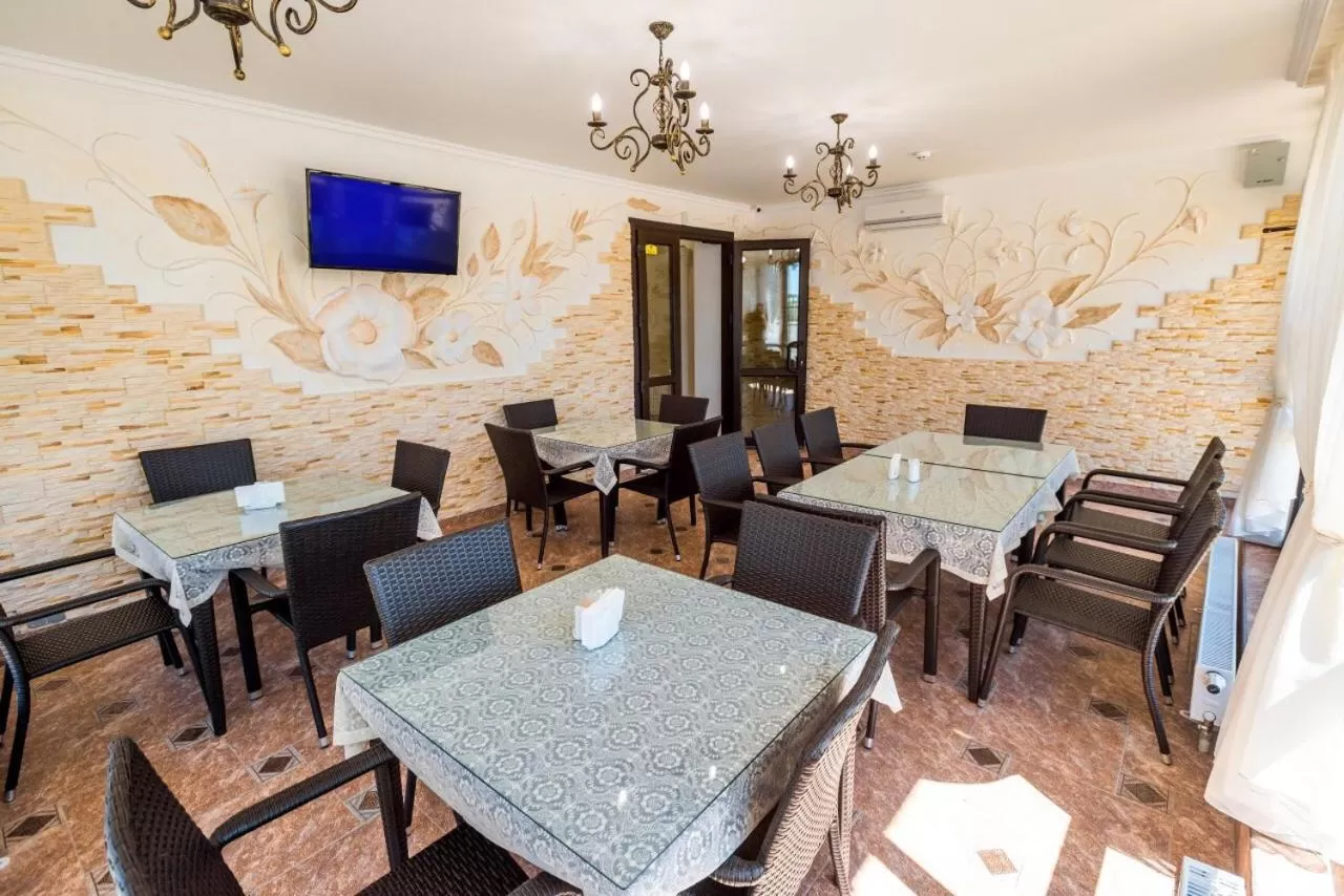 Restaurant/Places to Eat in Mon Plaisir