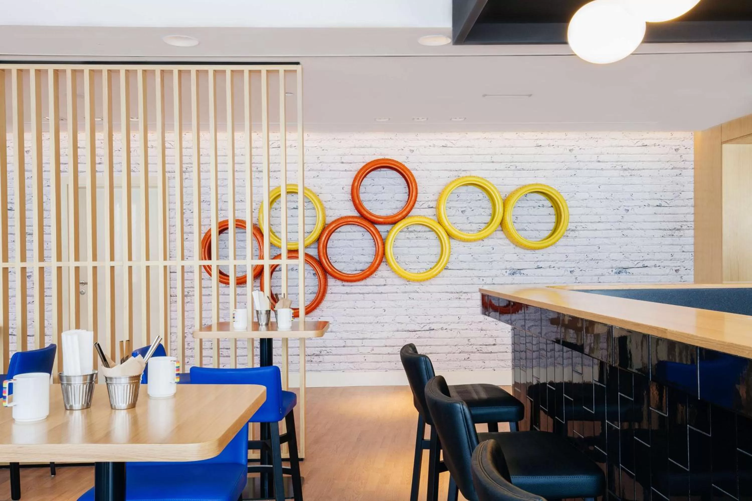 Restaurant/places to eat in Park Inn by Radisson Dubai Motor City