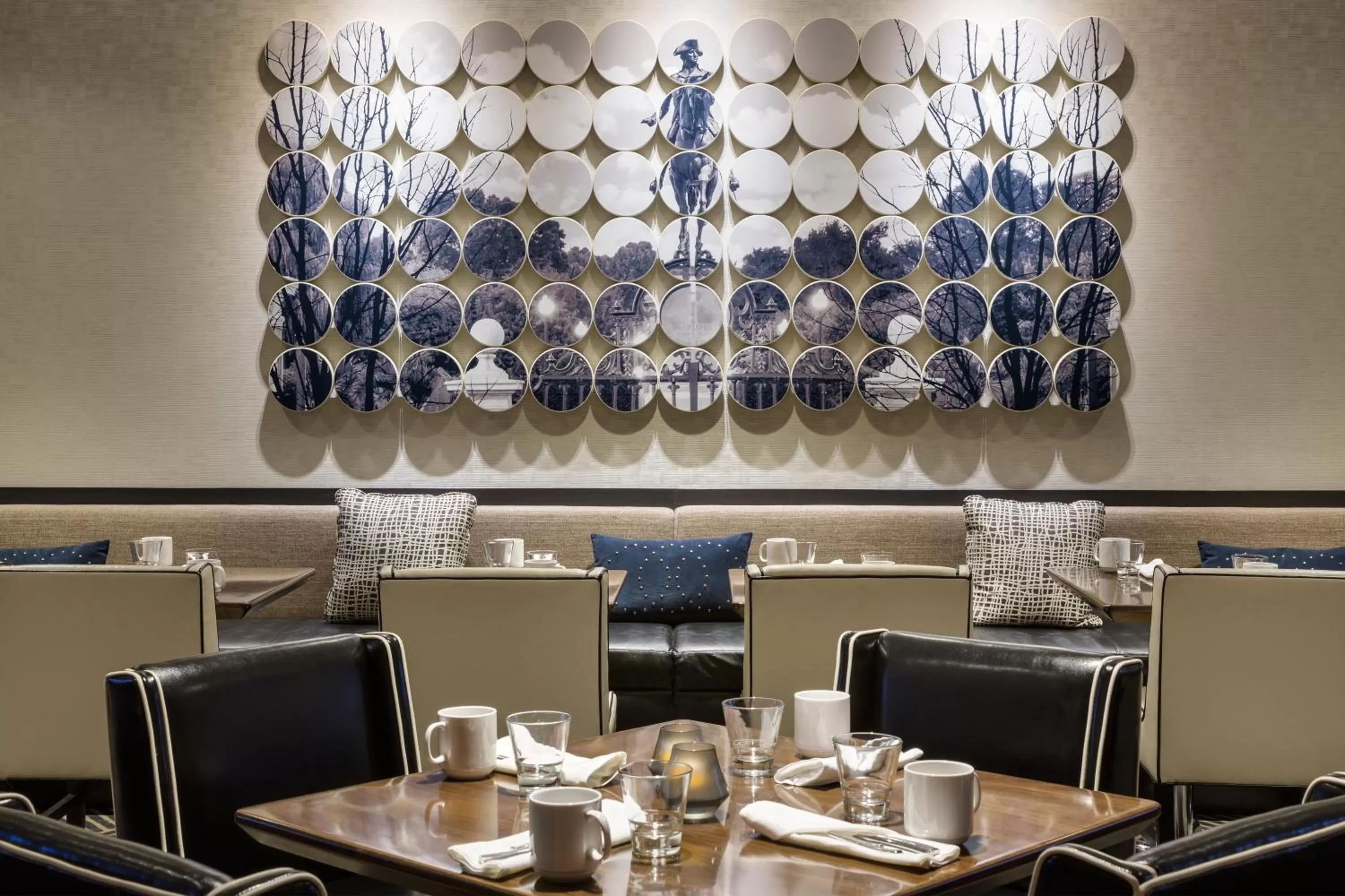 Restaurant/places to eat in Hilton Boston Park Plaza