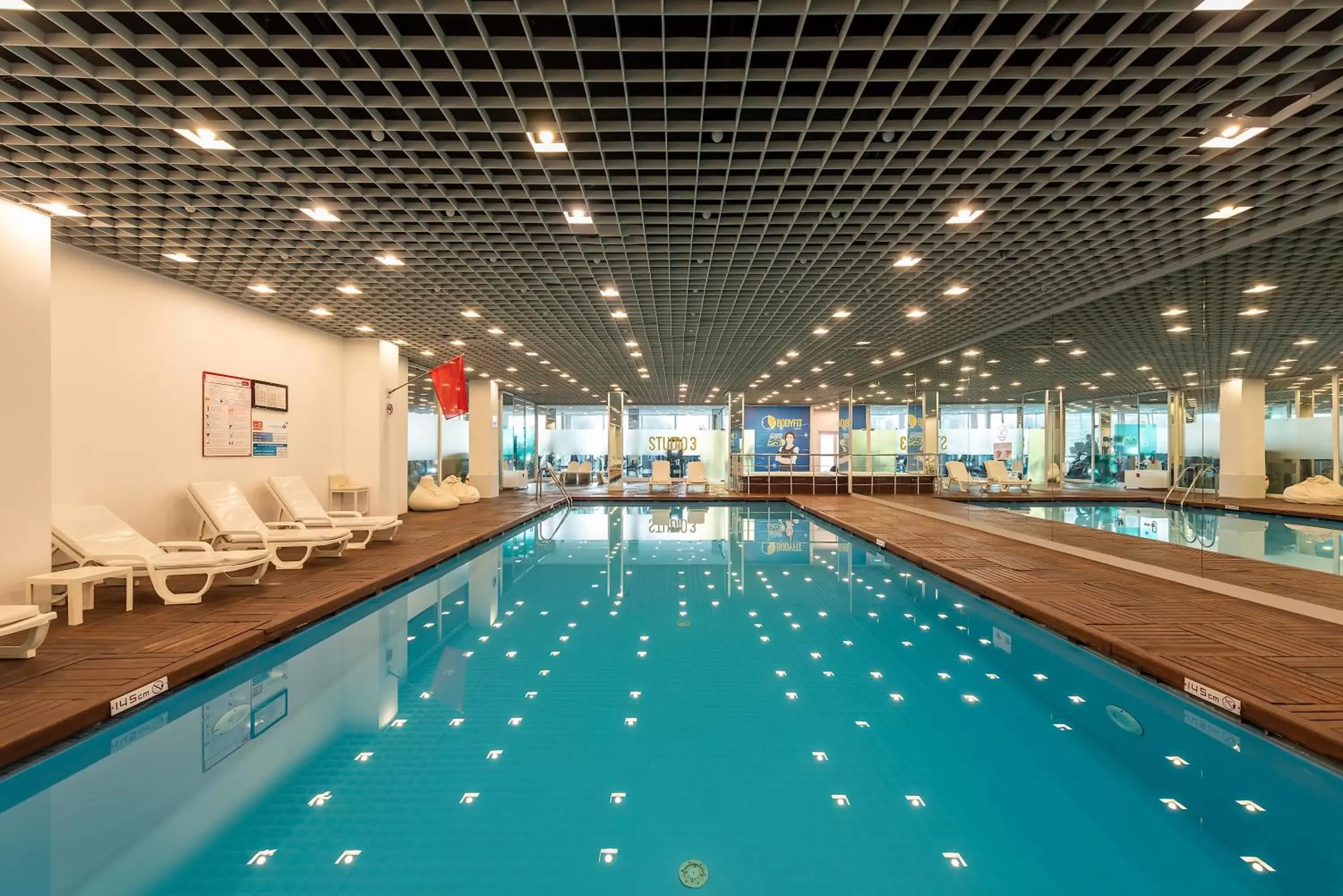 Swimming pool in Hotel SU & Aqualand Swimming pool in Hotel SU & Aqualand