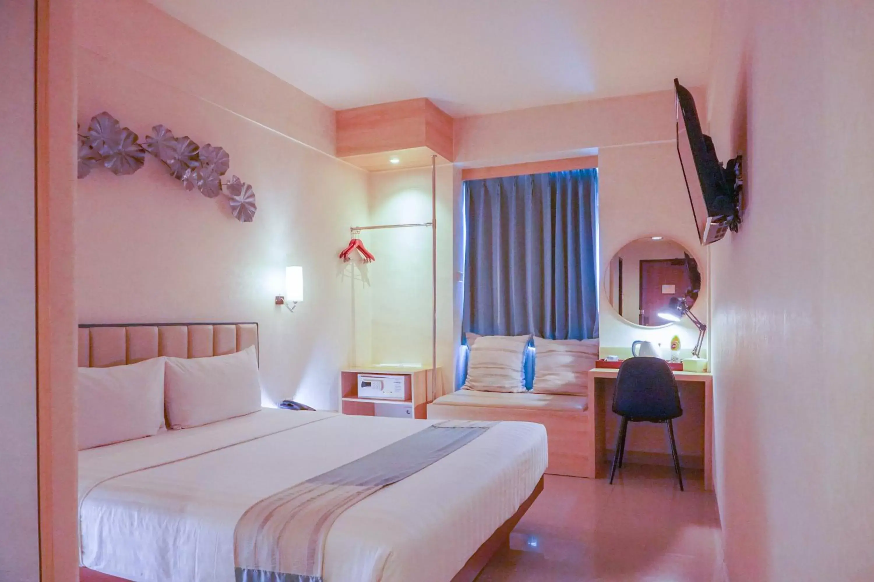 Bed in Solaris Hotel Malang