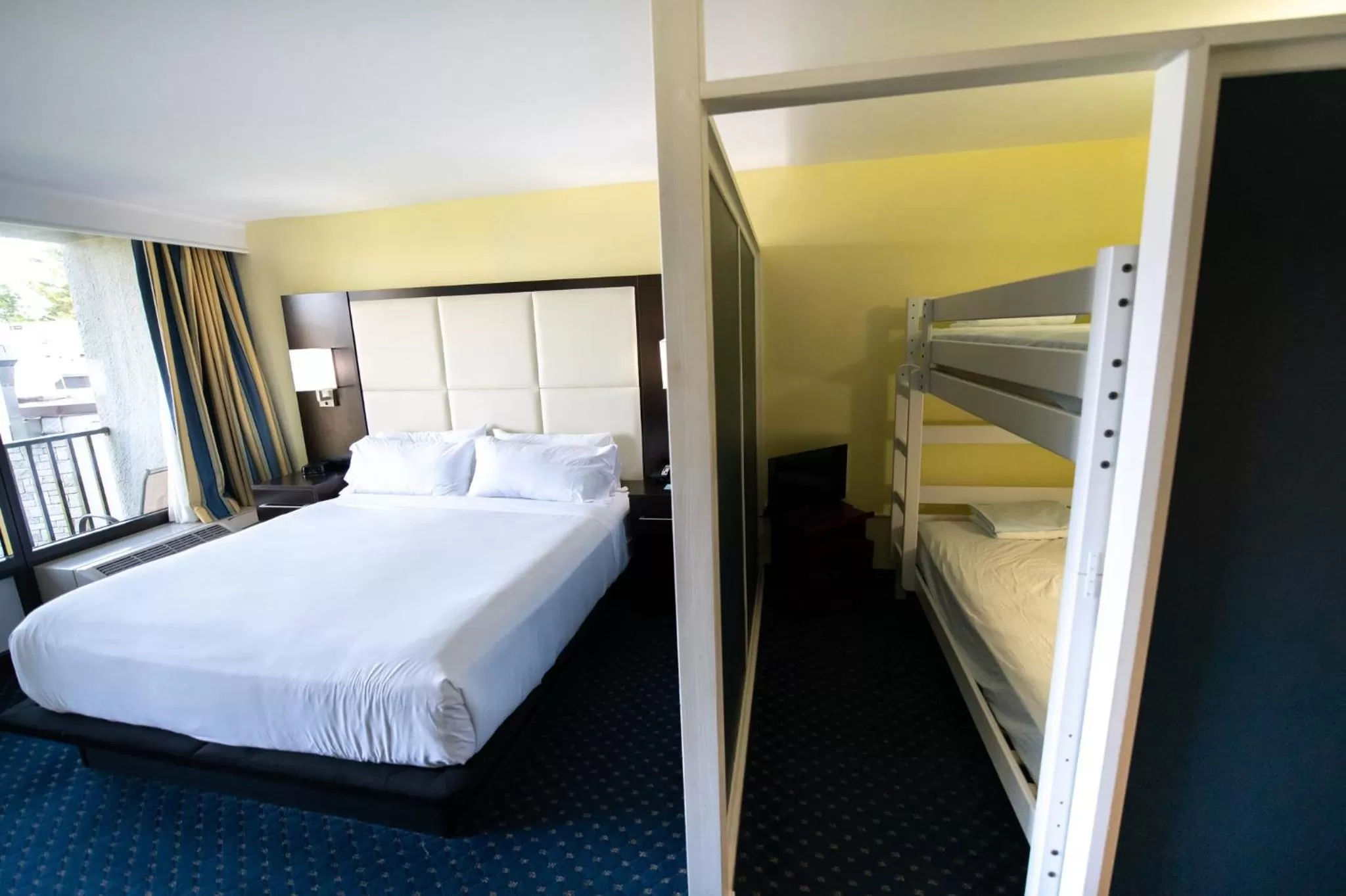 Bedroom, Bed in Holiday Inn Bar Harbor Regency Hotel by IHG