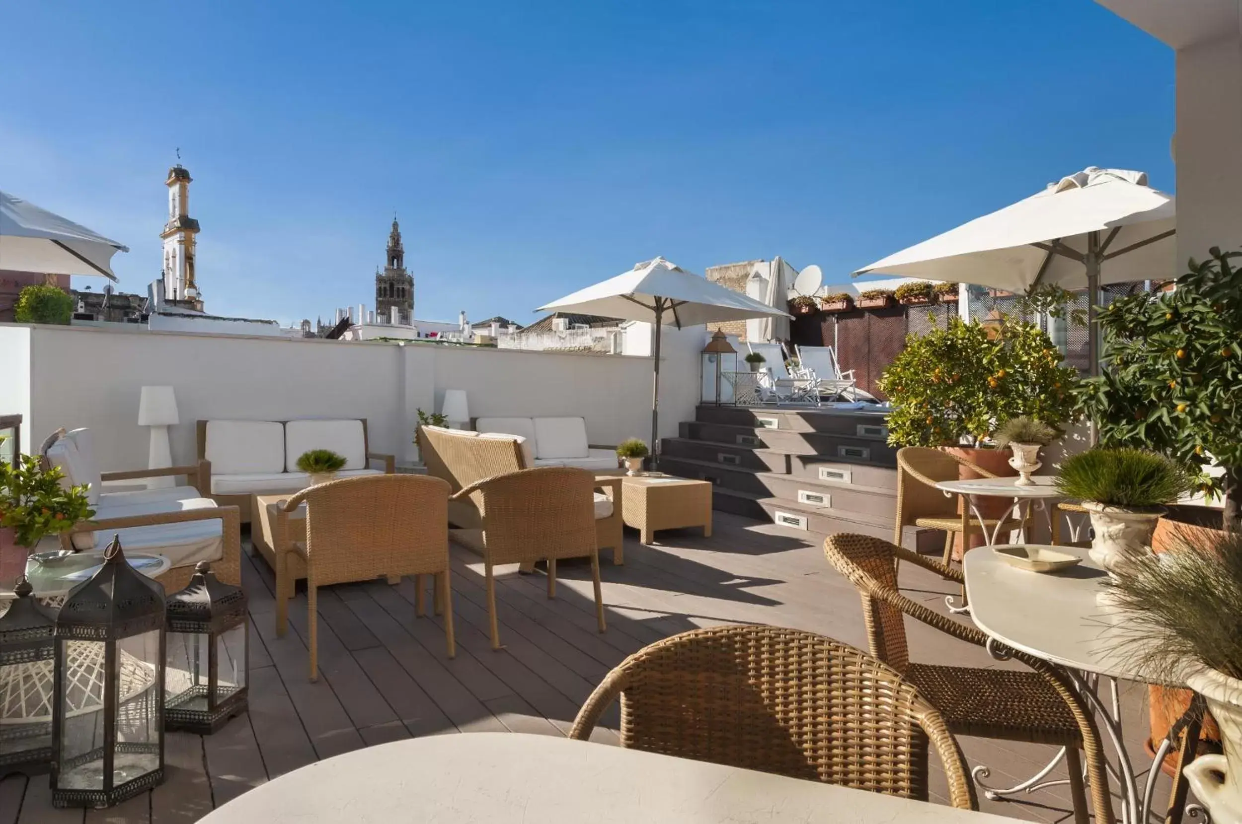 Balcony/Terrace, Restaurant/Places to Eat in Hotel Amadeus Sevilla