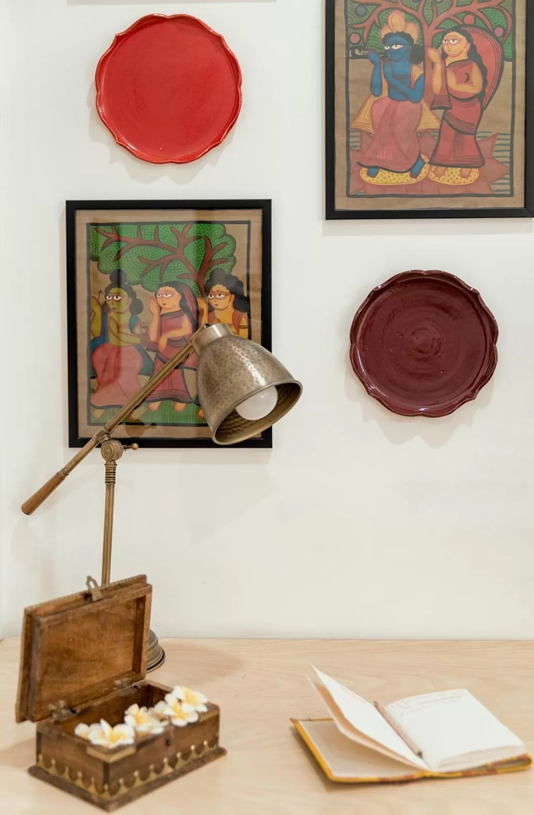 Deluxe Double Room in The Art Ghar