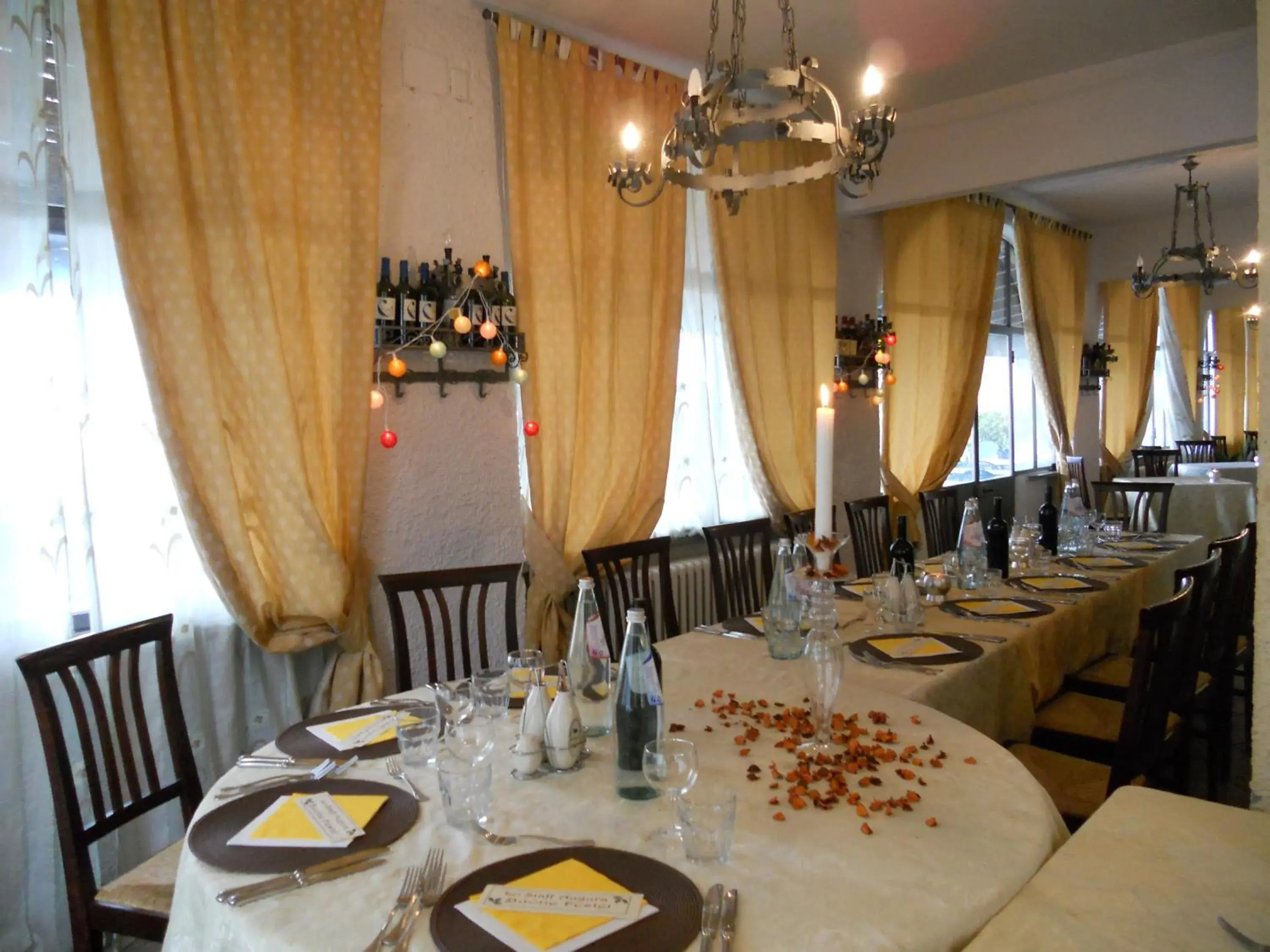 Restaurant/Places to Eat in Hotel Cavalieri