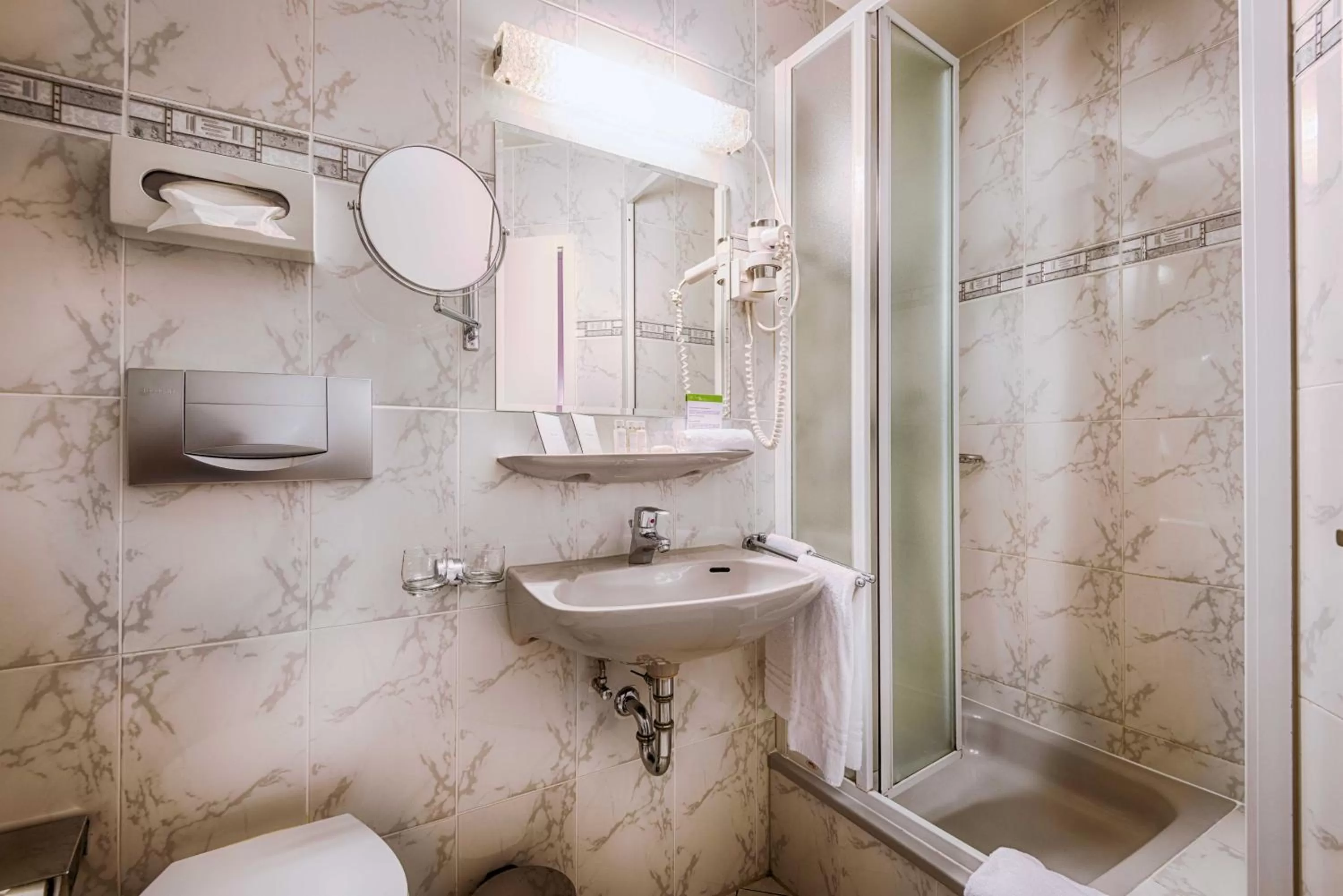 Bathroom in Villa Toscane