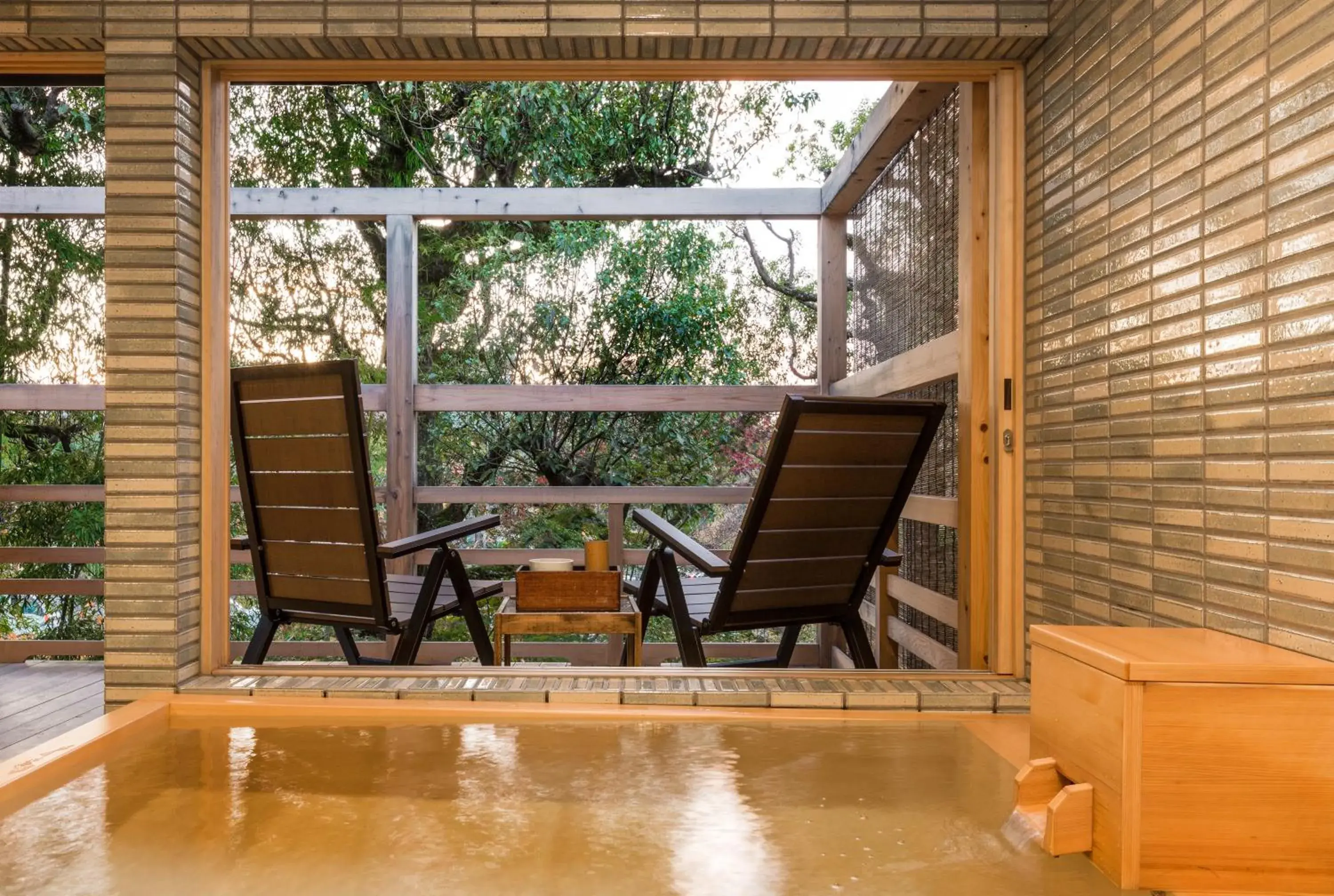 Hot Tub in Kyoto Nanzenji Ryokan Yachiyo