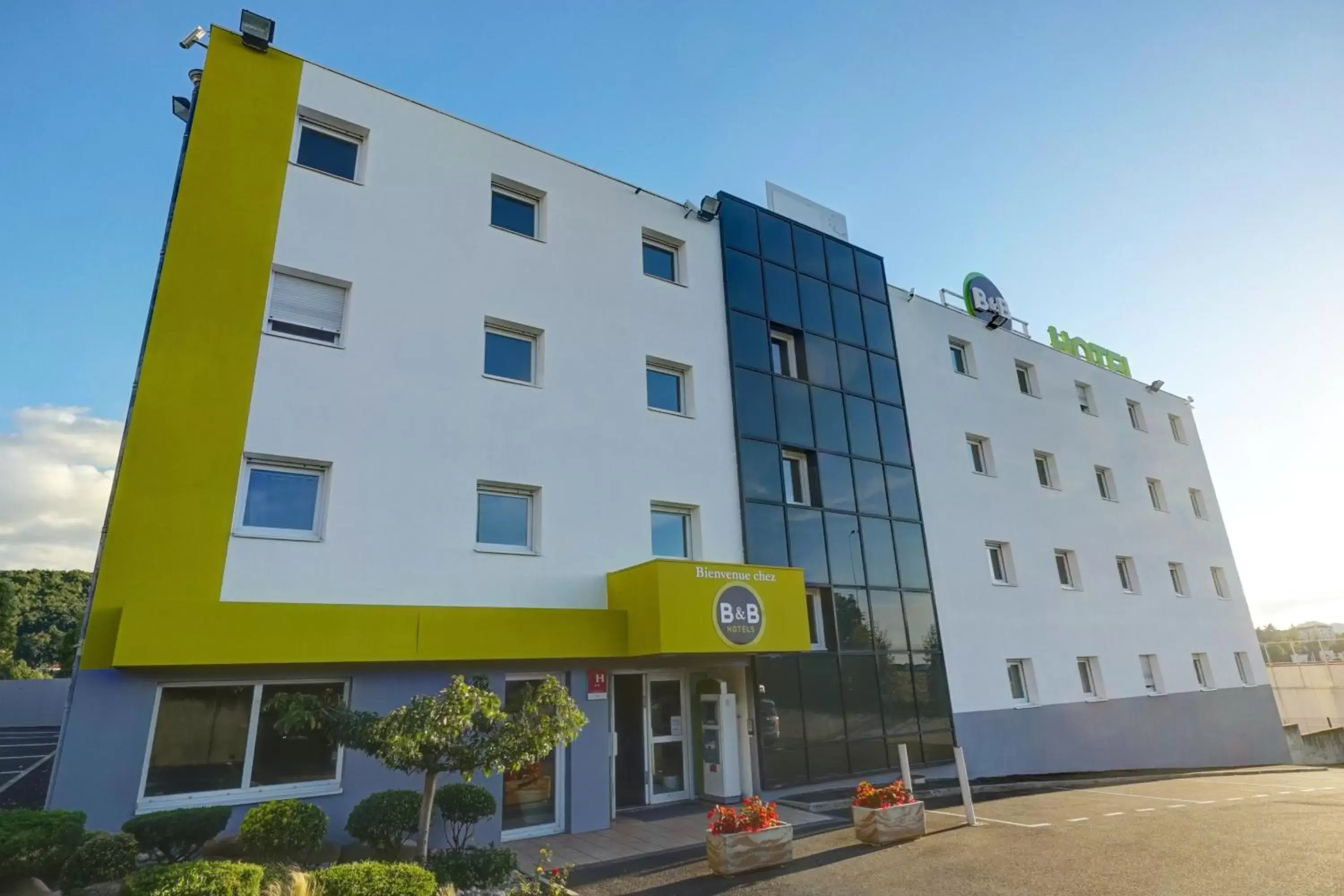 Property Building in B&B HOTEL Saint-Etienne Monthieu