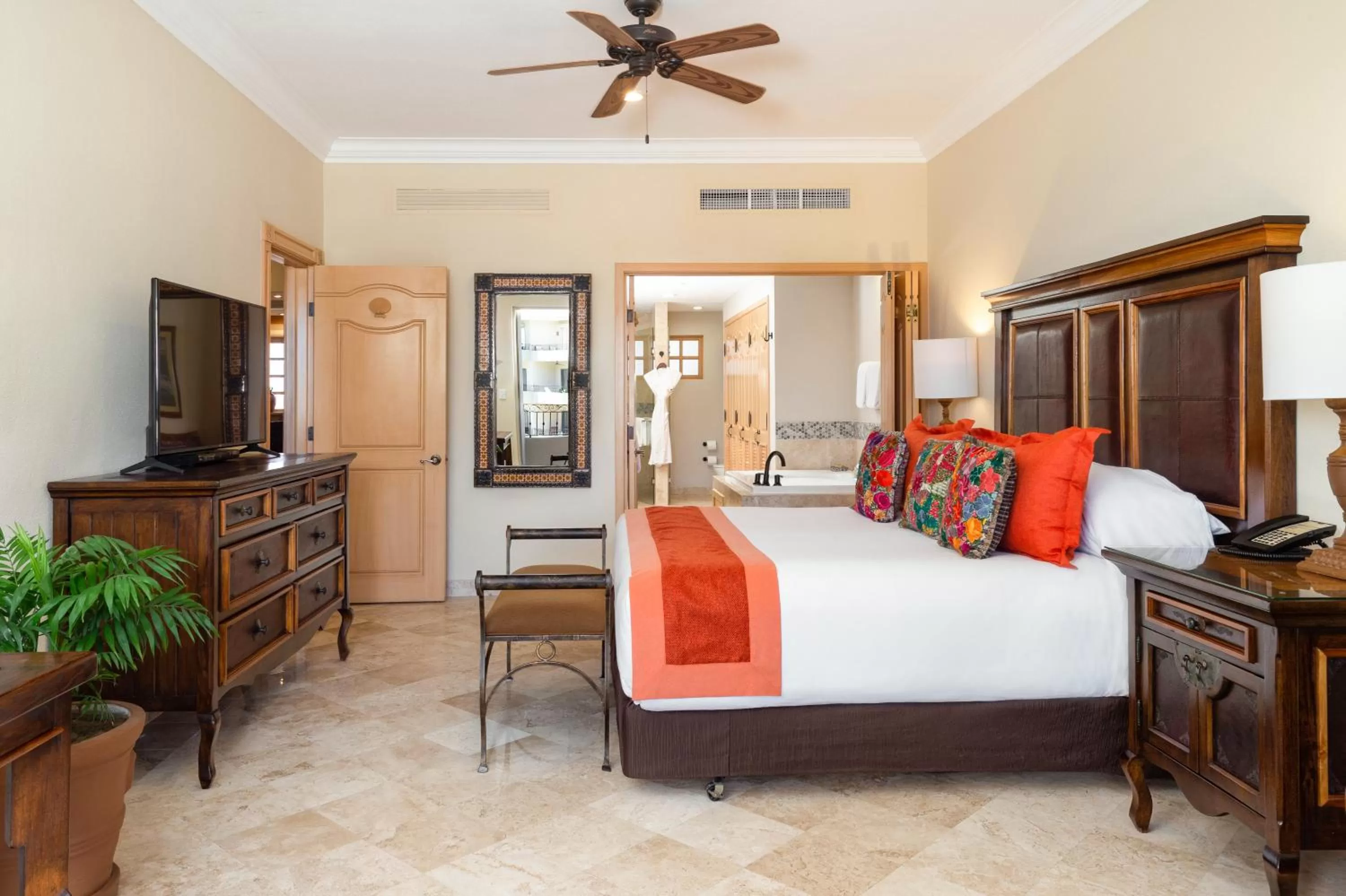 One-Bedroom Suite in Villa la Estancia Beach Resort & Spa