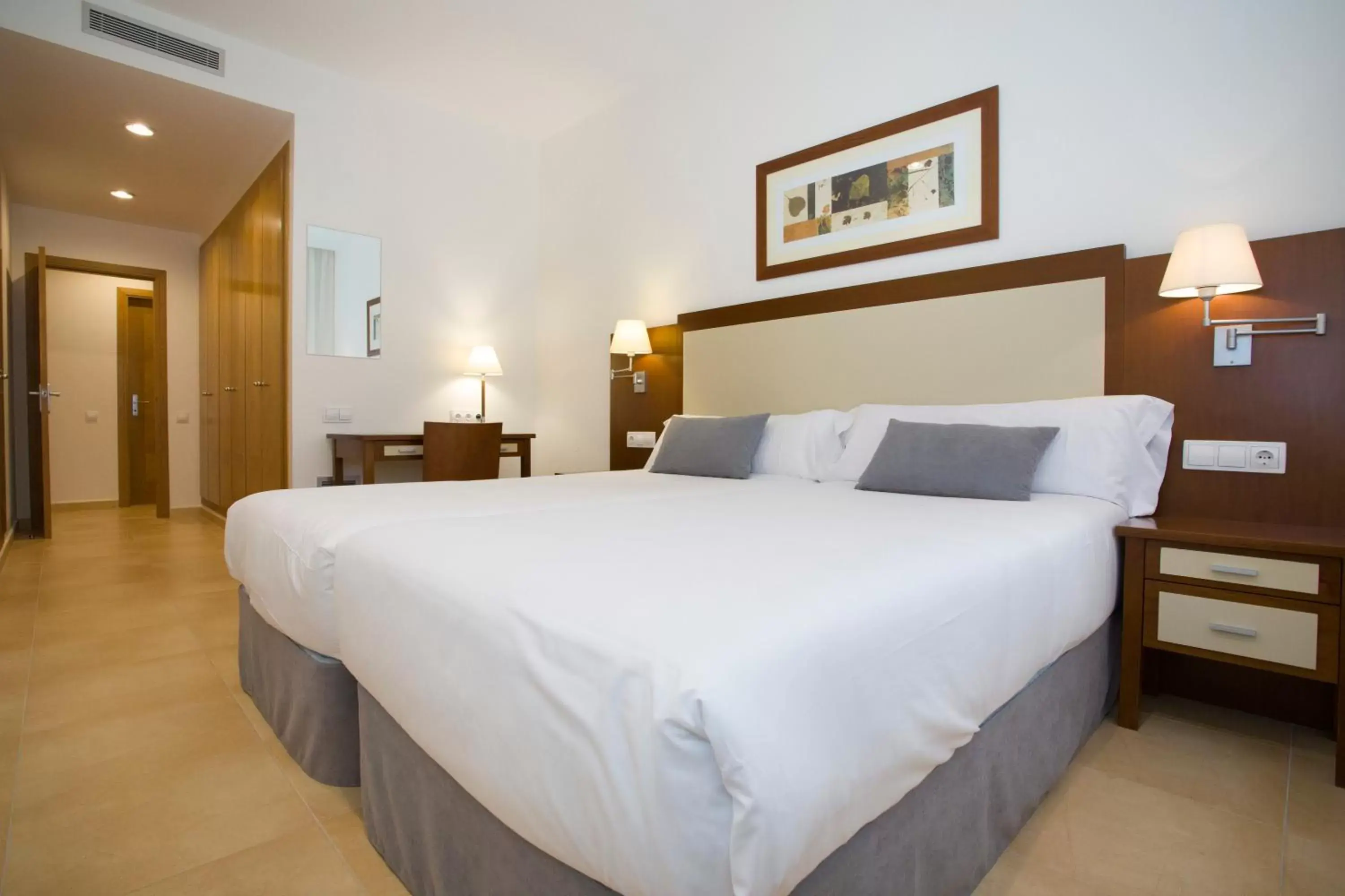 Bed in Aparthotel Albufera